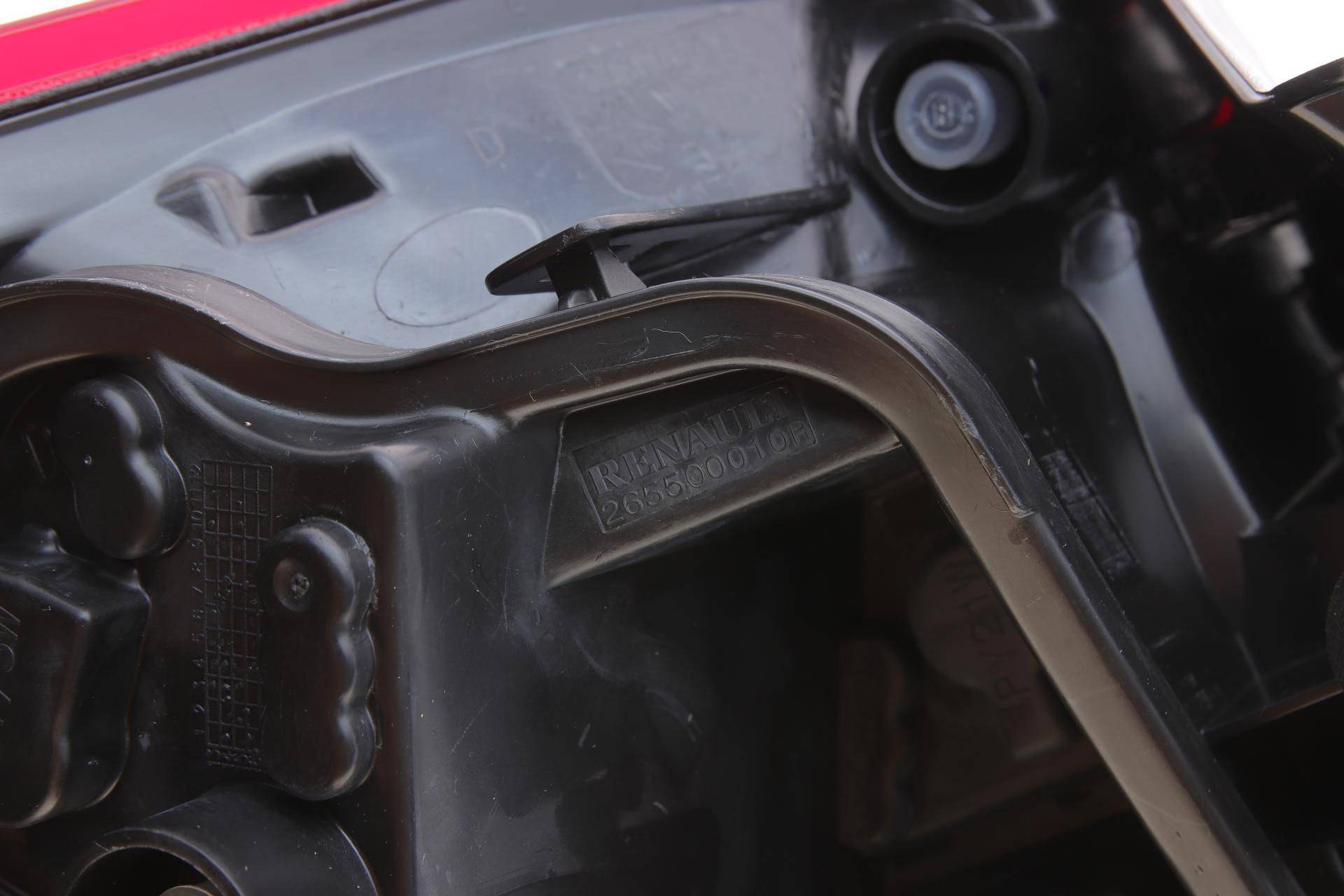 Ліхтар задній Renault Megane III 09- (R)