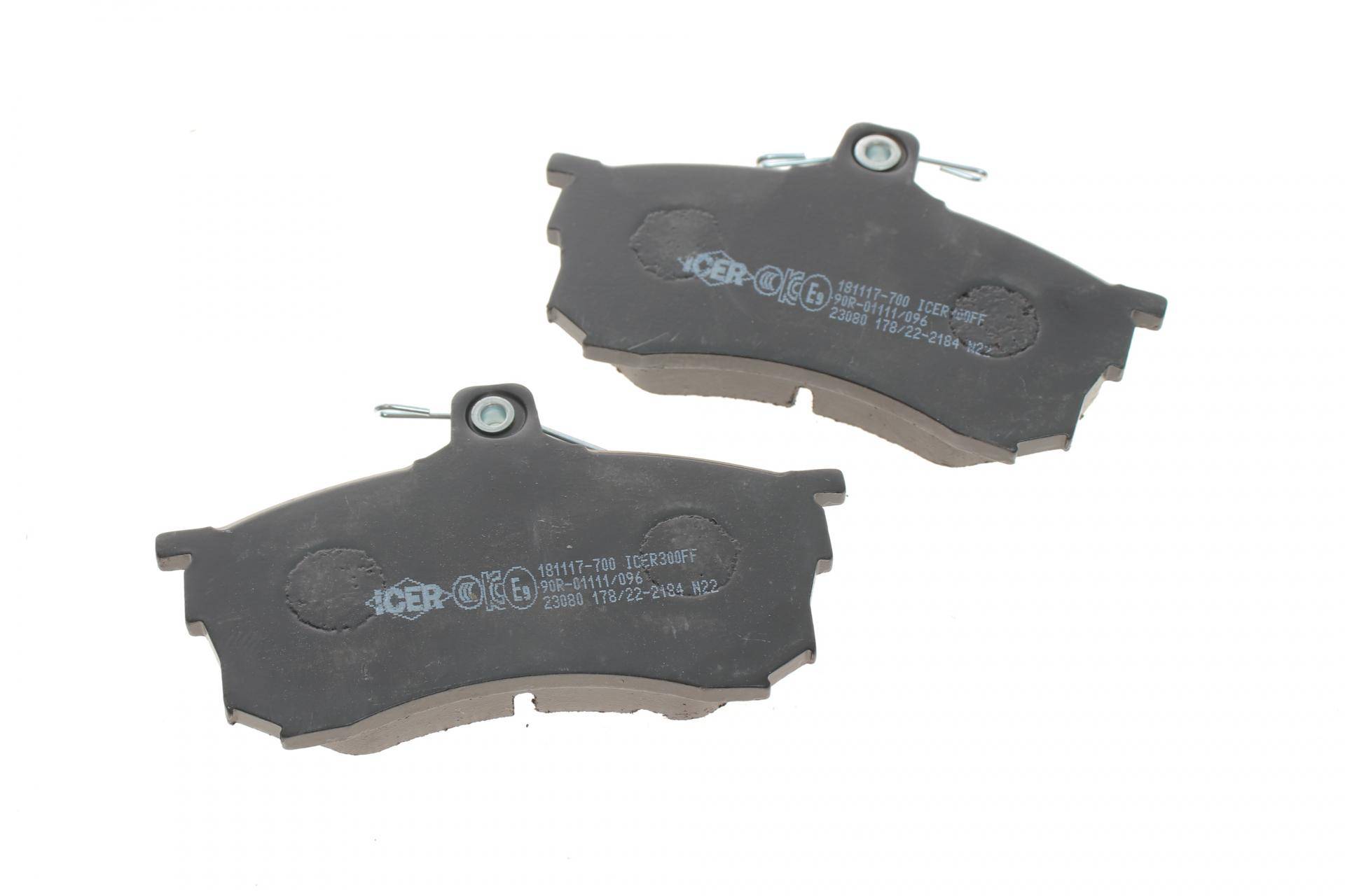 Колодки гальмівні (передні) Mitsubishi Carisma 95-06