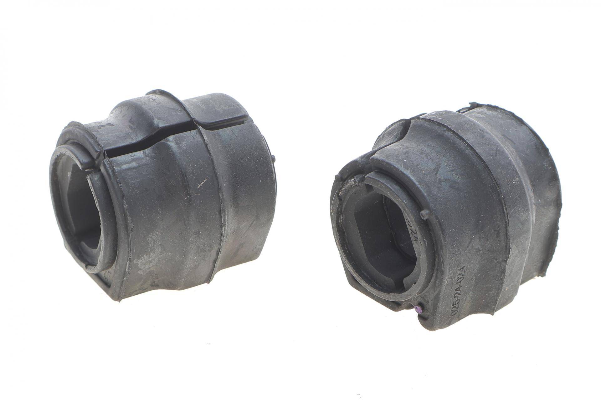 Втулка стабілізатора (переднього) (к-кт) Citroen Berlingo/Peugeot Partner 1.6 HDi 08- (d=24mm)