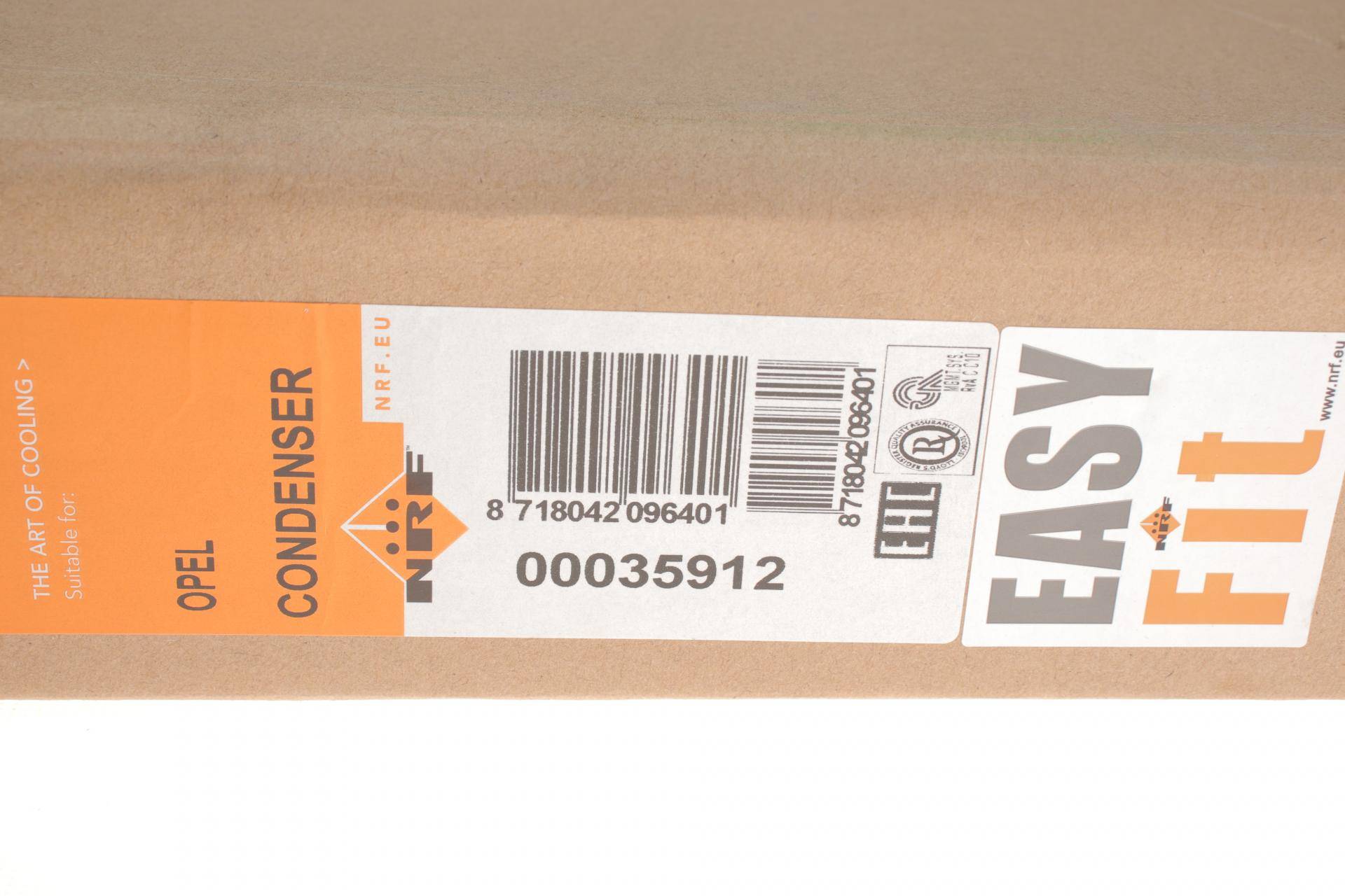 Радіатор кондиціонера Opel Insignia/Saab 9-5 1.6-2.8 08- (з осушувачем)