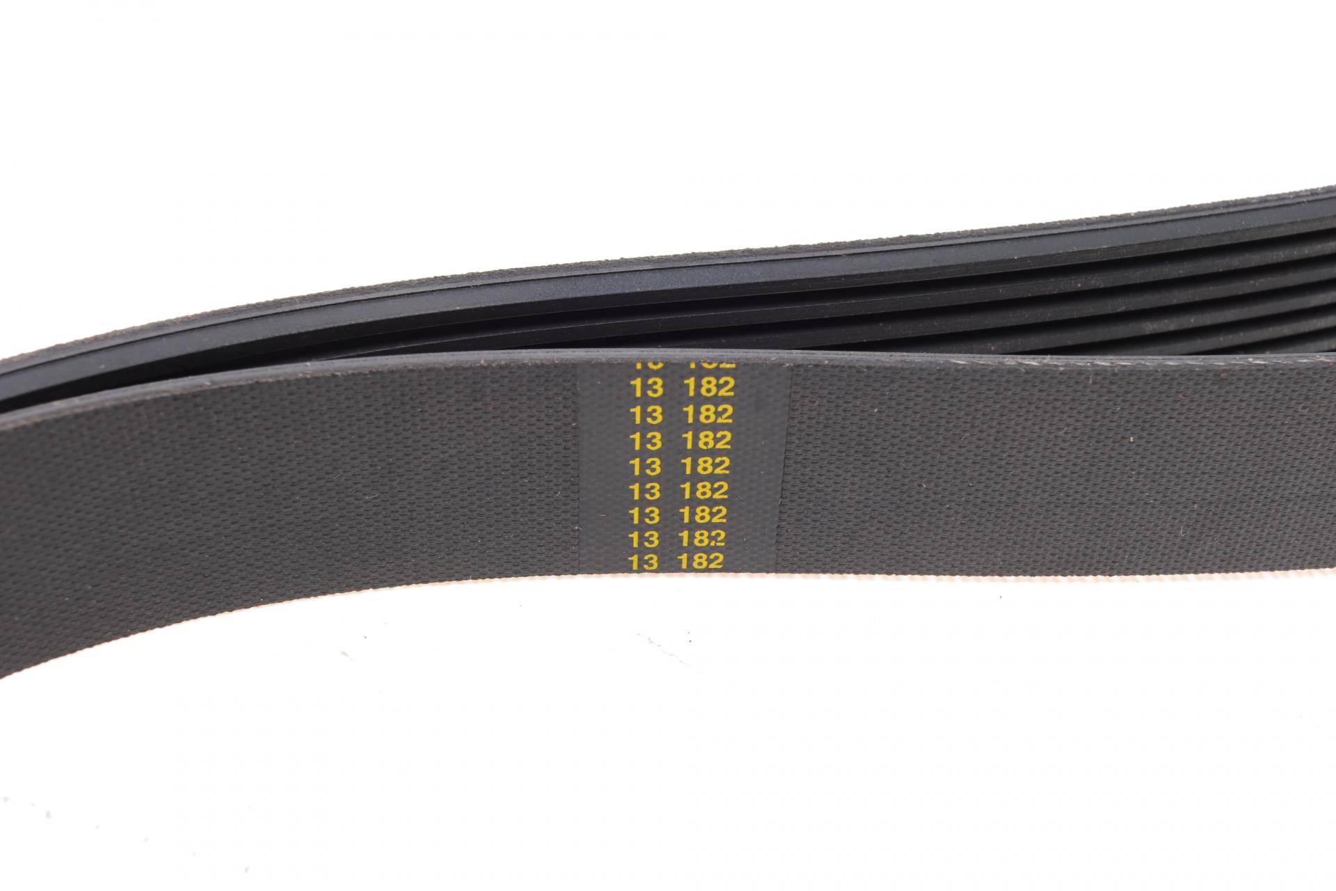 Ремінь генератора VW Touareg 4.2 V8 02-06