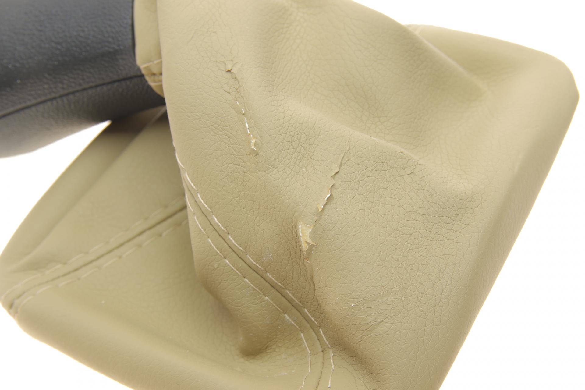 Рукоятка важеля КПП Skoda Octavia 04-13 (+ чохол)(пошкоджений зовнішній шар чохла)