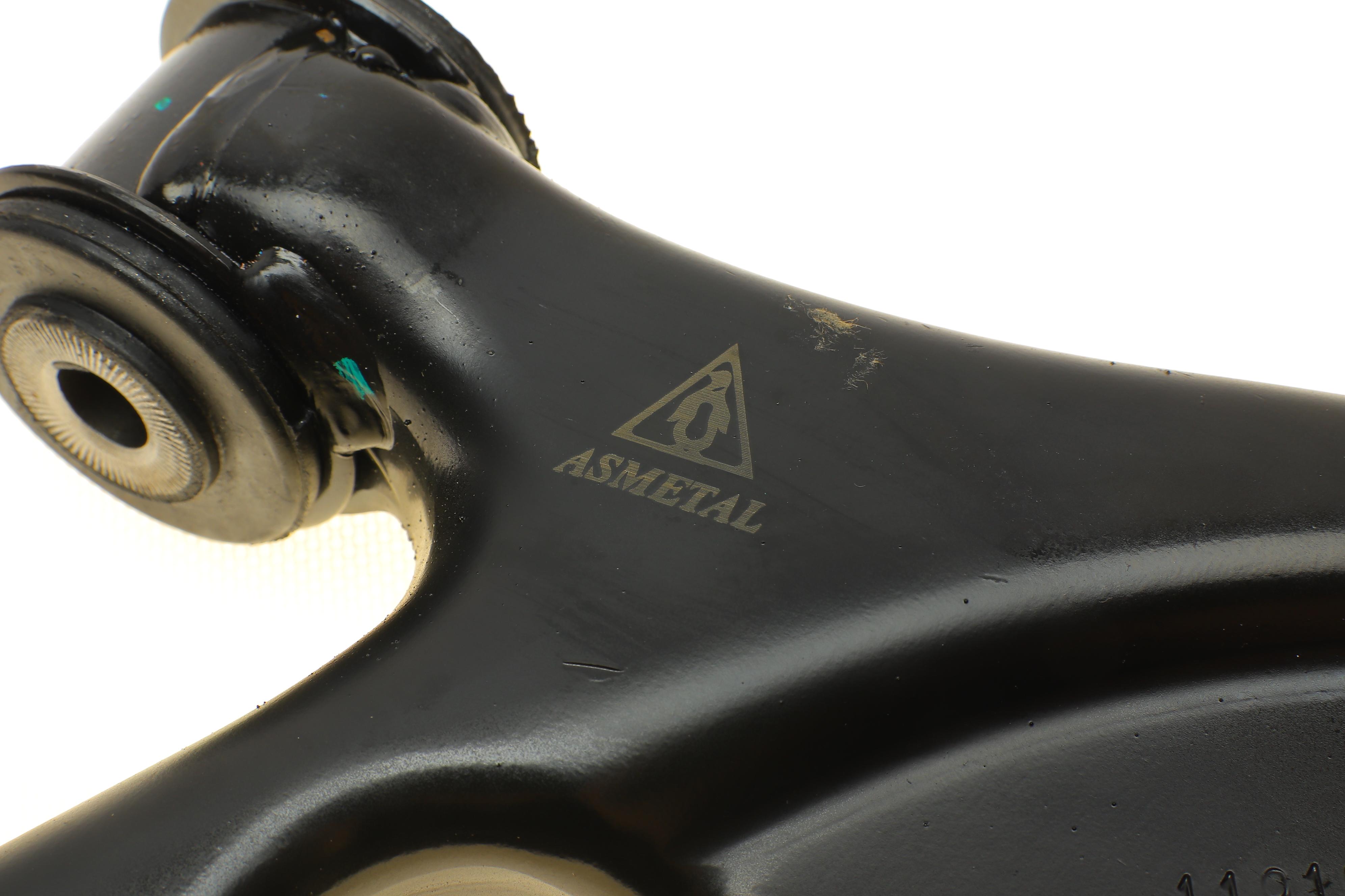 Важіль підвіски (передній) (R) Skoda Superb III/VW Passat/Touran 14-