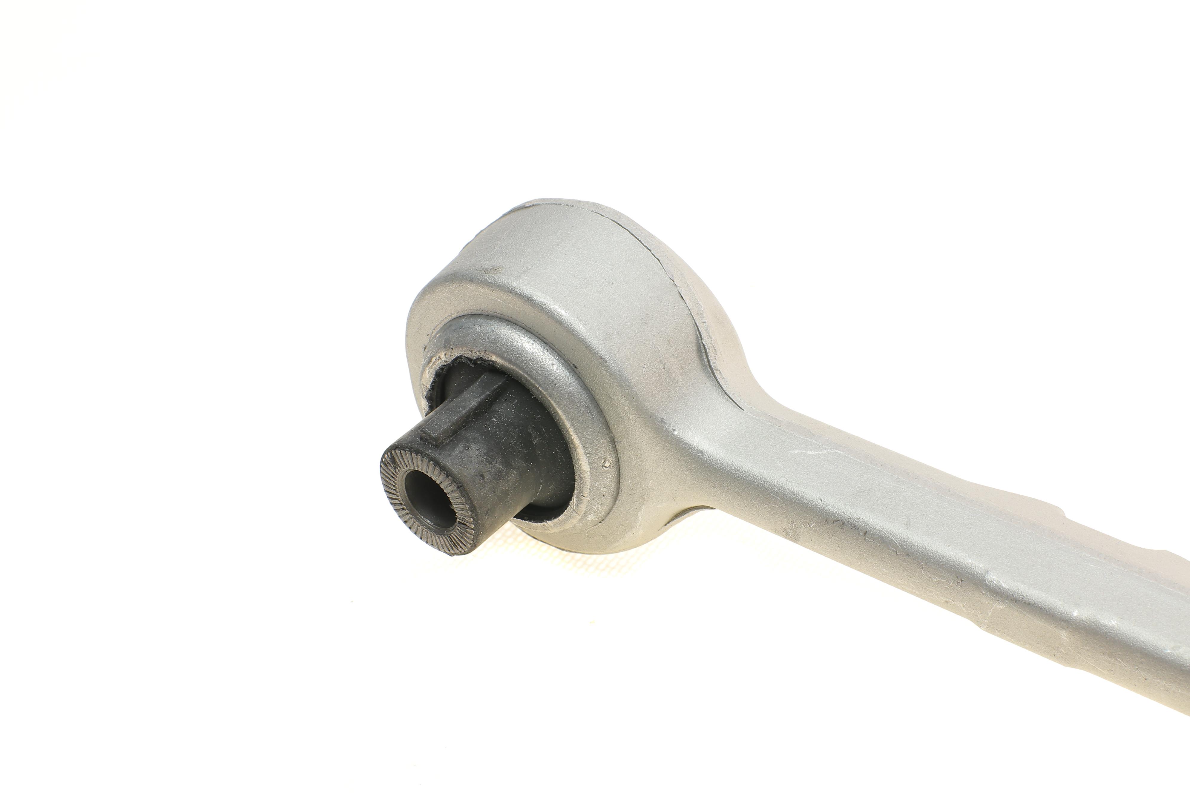 Важіль підвіски (передній/знизу/ззаду) (L) BMW 1 (E81/E82/E87/E88)/3 (E90-E93) 04-13/X1 (E84) 09-15