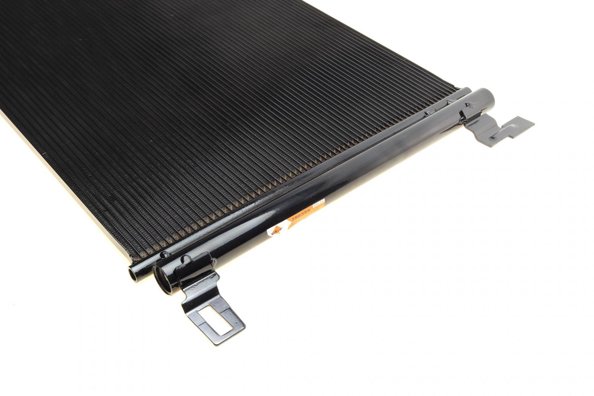 Радіатор кондиціонера Audi A6/A8/Q7/Q8 2.0-4.0 15-/VW Touateg 3.0TDI/TSI 18-