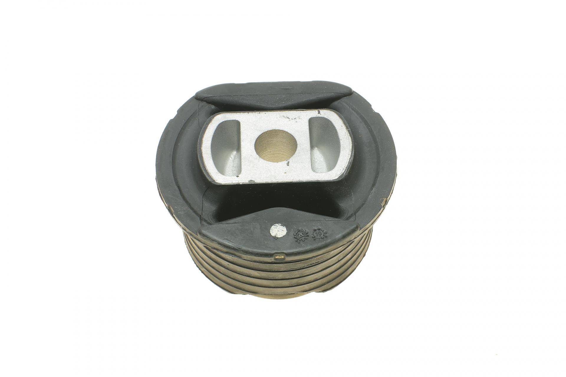 Сайлентблок балки (задньої/знизу/ззаду/ззовні) MB E-class (W124) 84-98