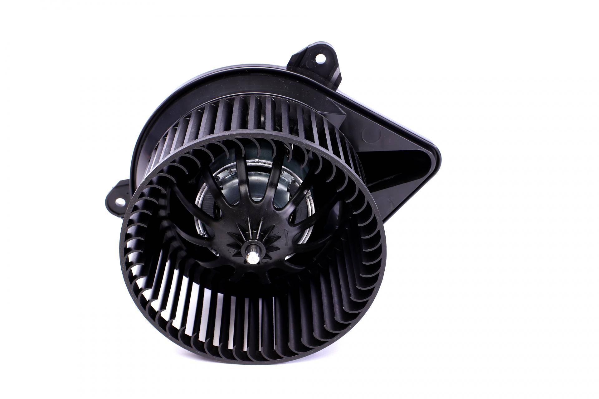 Моторчик пічки Nissan Primastar/Opel Vivaro/Renault Trafic 1.9-2.5 dCi 01-