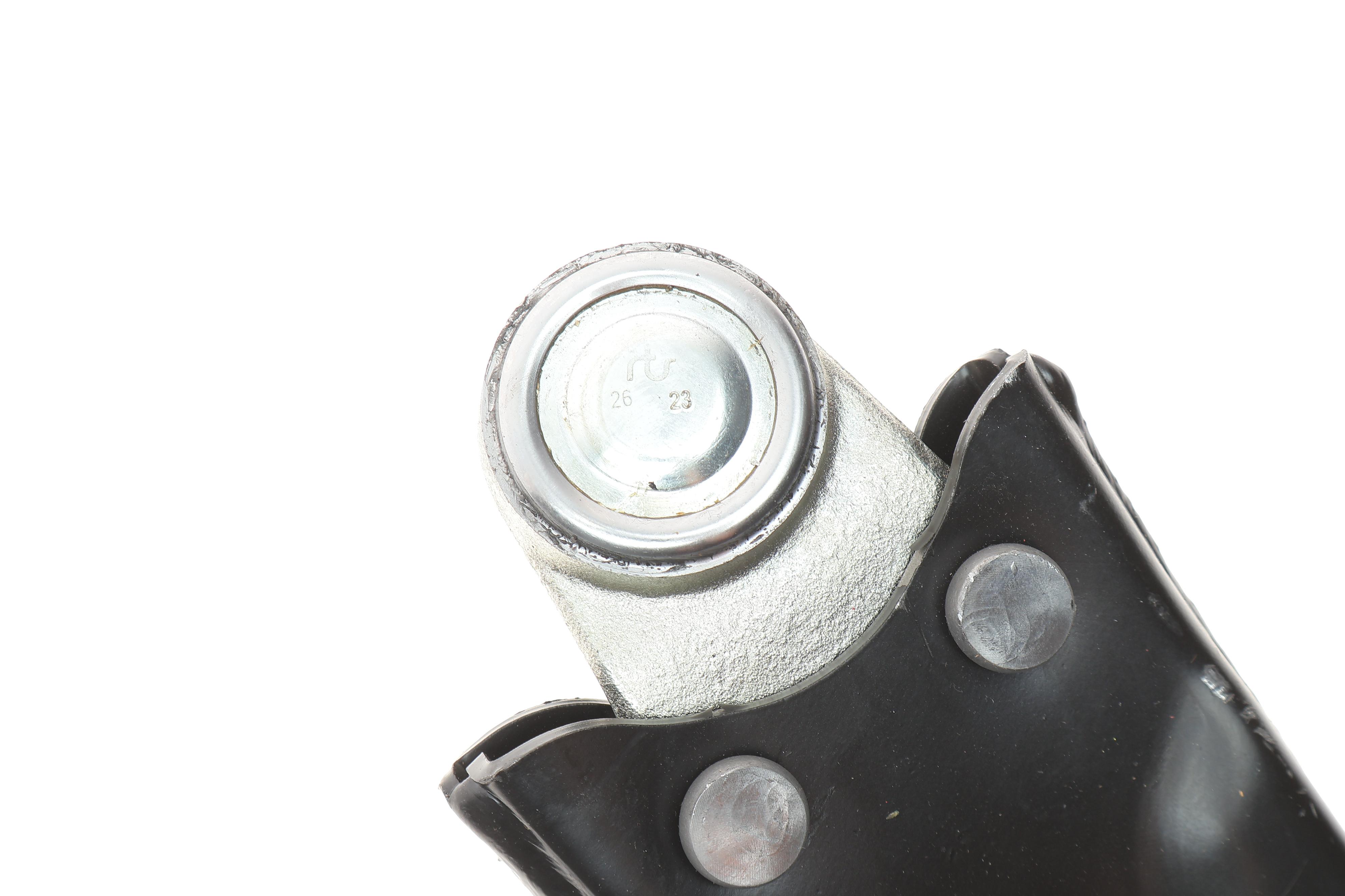 Важіль підвіски (передній/знизу) (R) Ford C-Max 07-10/Focus/Volvo C30/C70/S40/V50 04-13 (d=21mm)