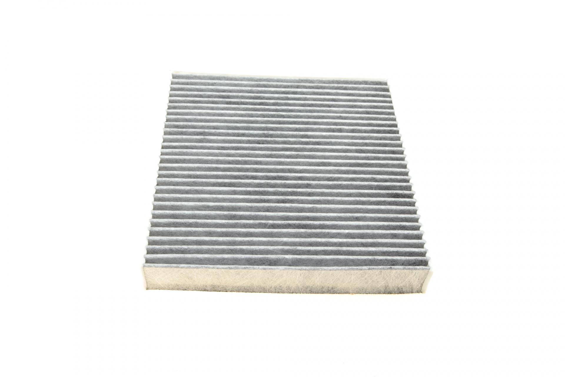 Фільтр салону BMW 7 (G11/G12) 16- (вугільний)