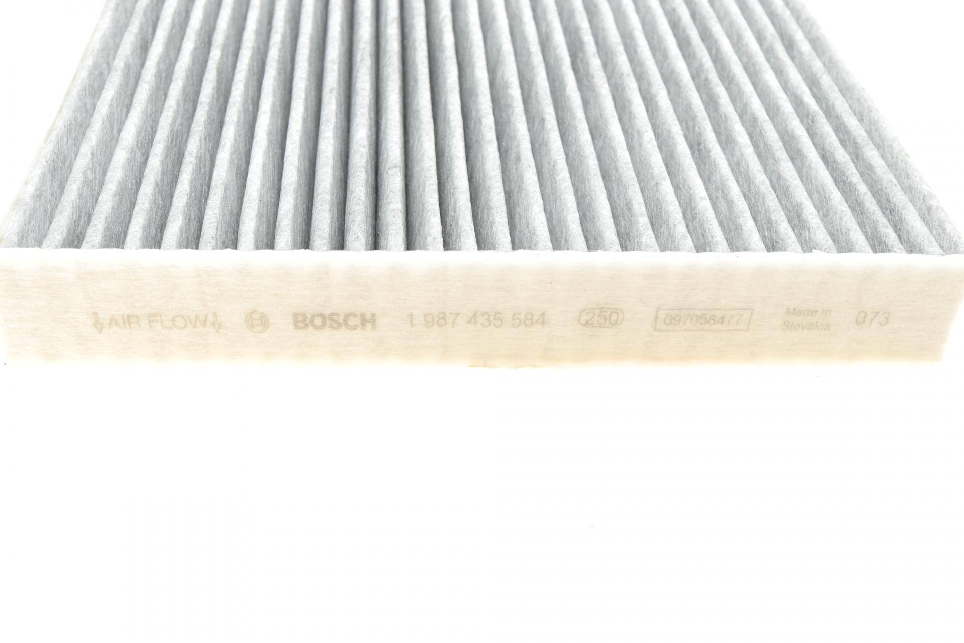 Фільтр салону BMW 7 (G11/G12) 16- (вугільний)