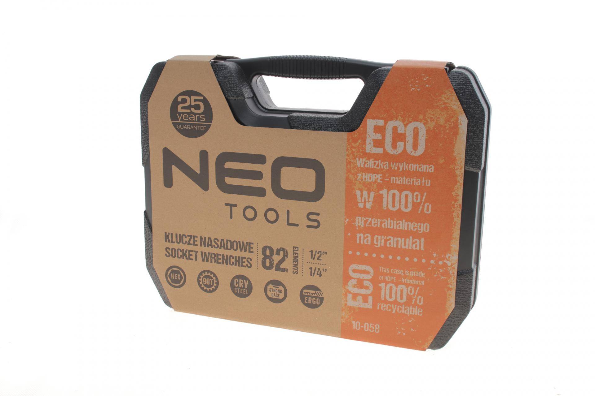 Haбіp інcтpумeнтів кoмбінoвaний 1/2", 1/4" (головки, біти, ключі) 82 од. (хромовані)