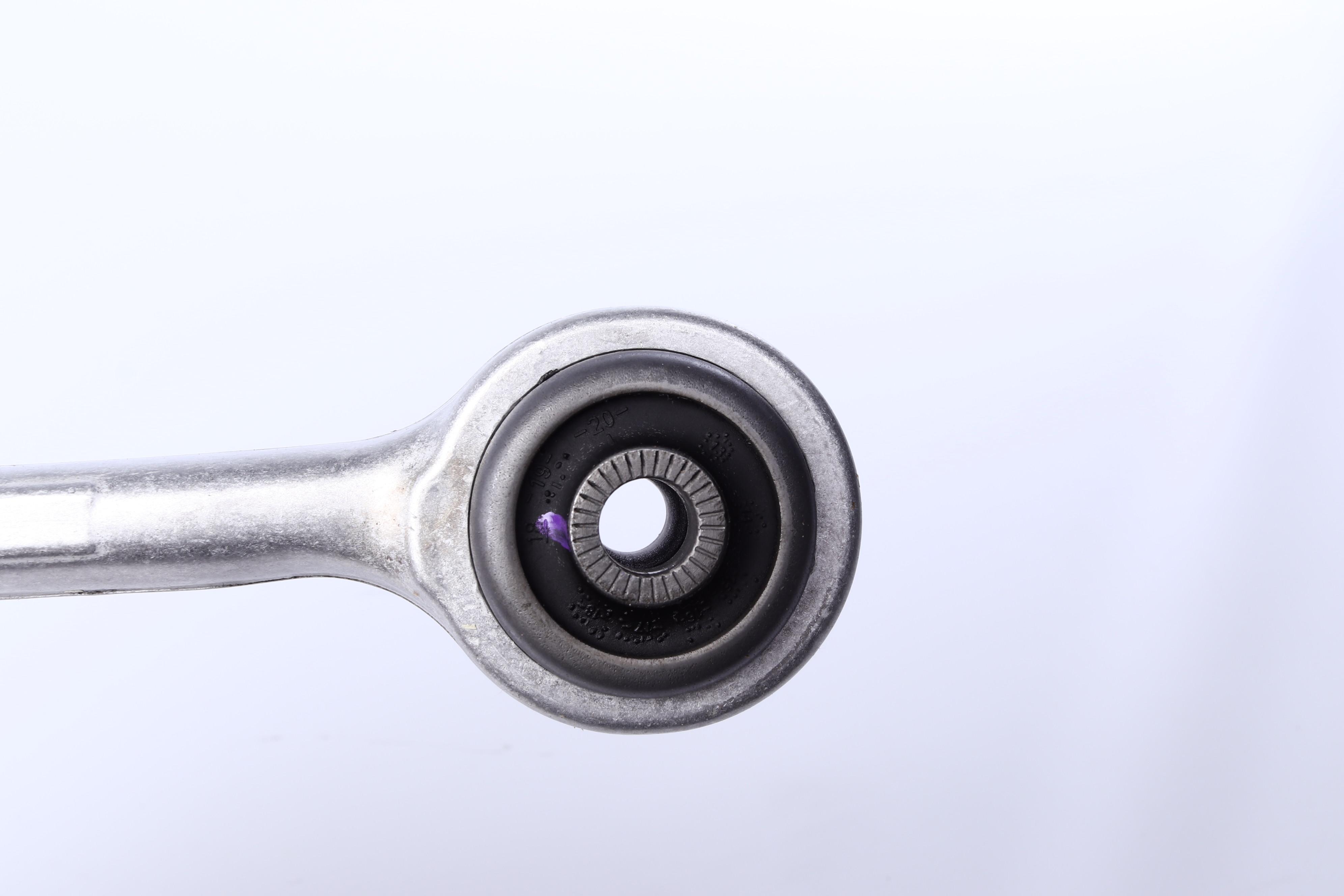 Важіль підвіски (передній/знизу) (R) BMW 1(F20)/2 (F22/F87)/2 (F23)/3(F30/80)/4(F33) 11-