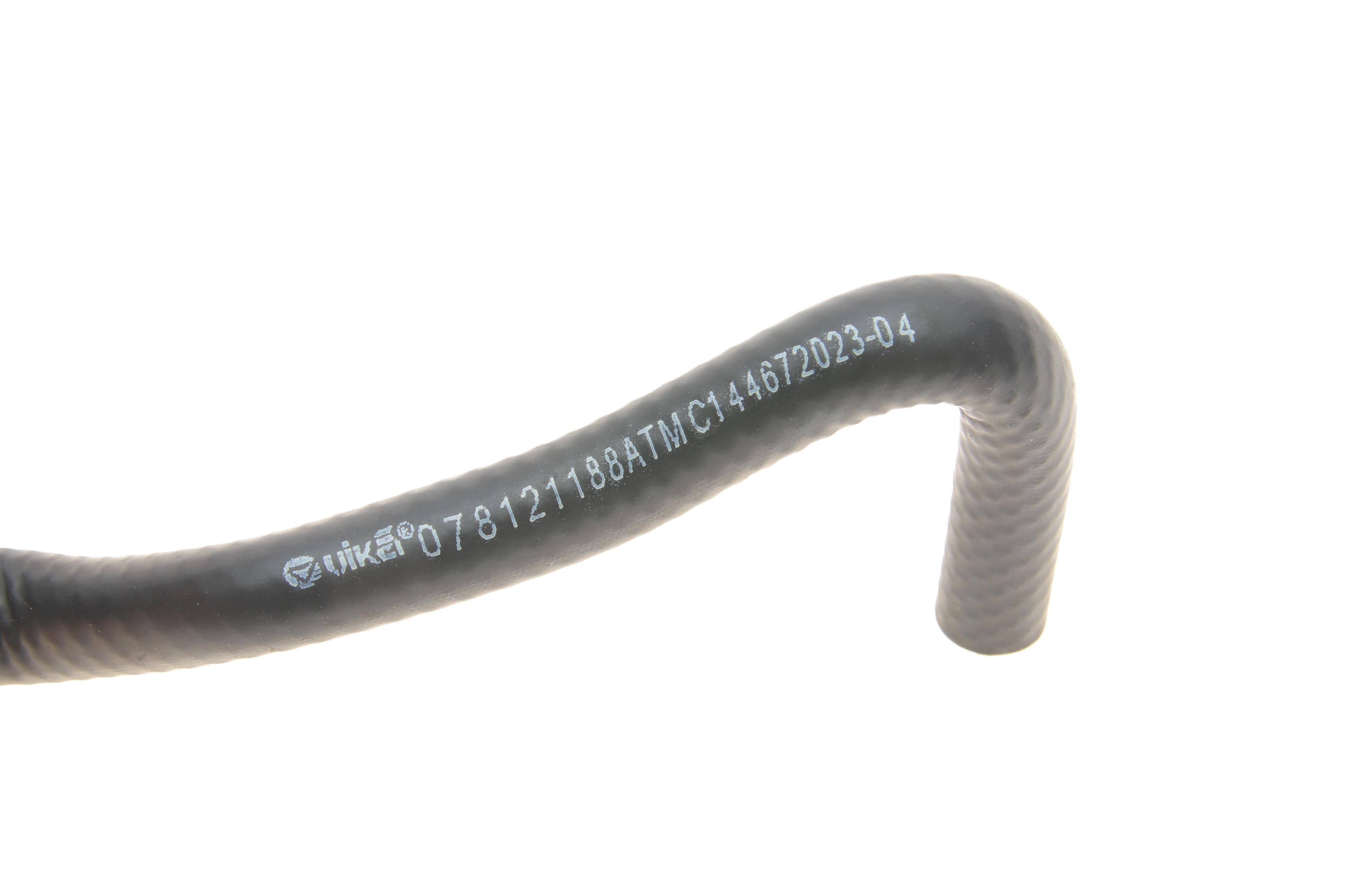 Патрубок радіатора Skoda Superb/VW Passat 2.8 V6 96-08