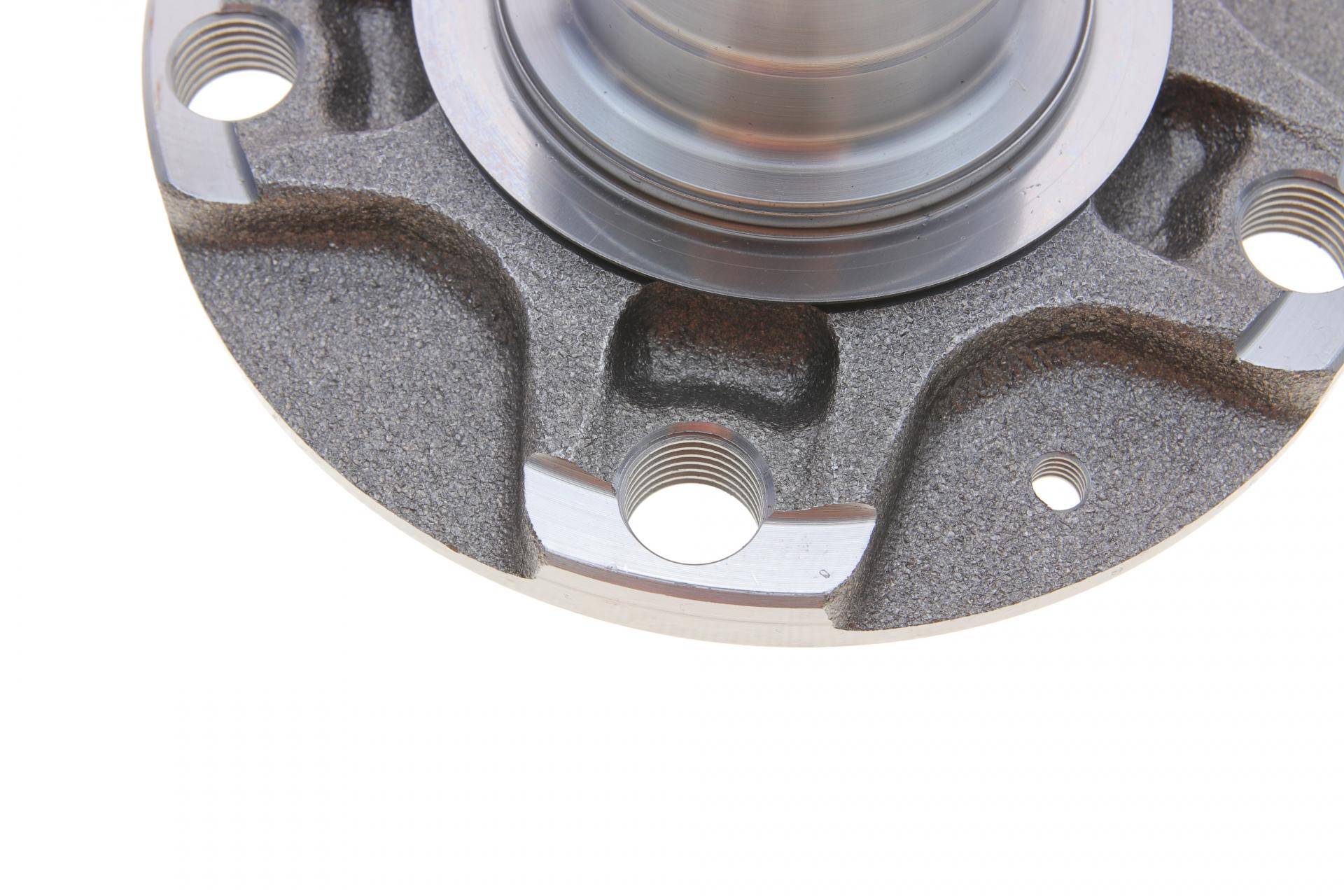 Маточина (передня) Audi 100/A6 86-05/VW Passat 96-05