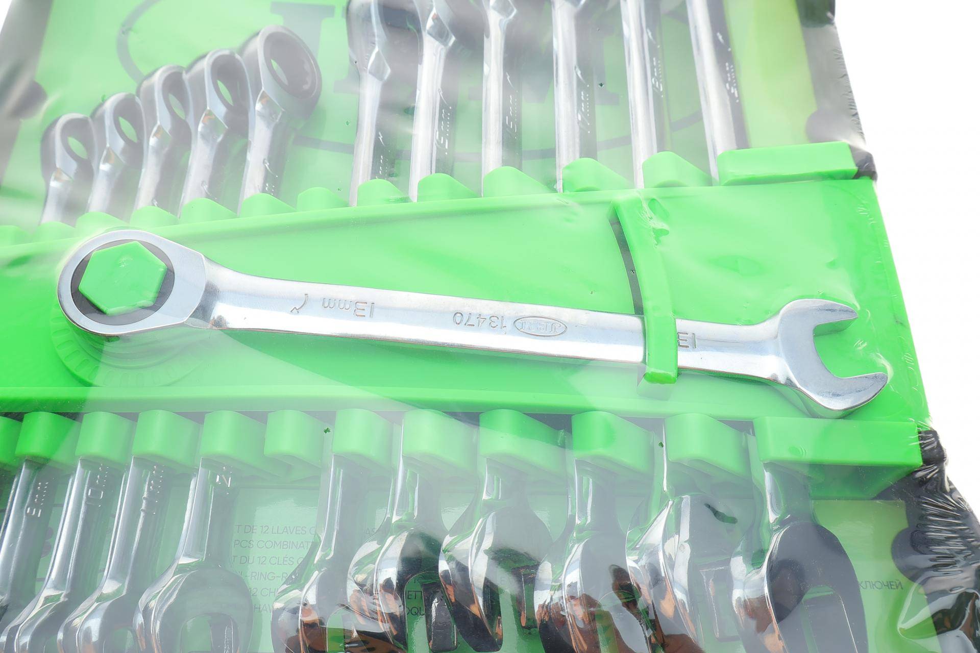 Набір ключів ріжково-накидних з тріскачкою 8-19 мм 12 од.