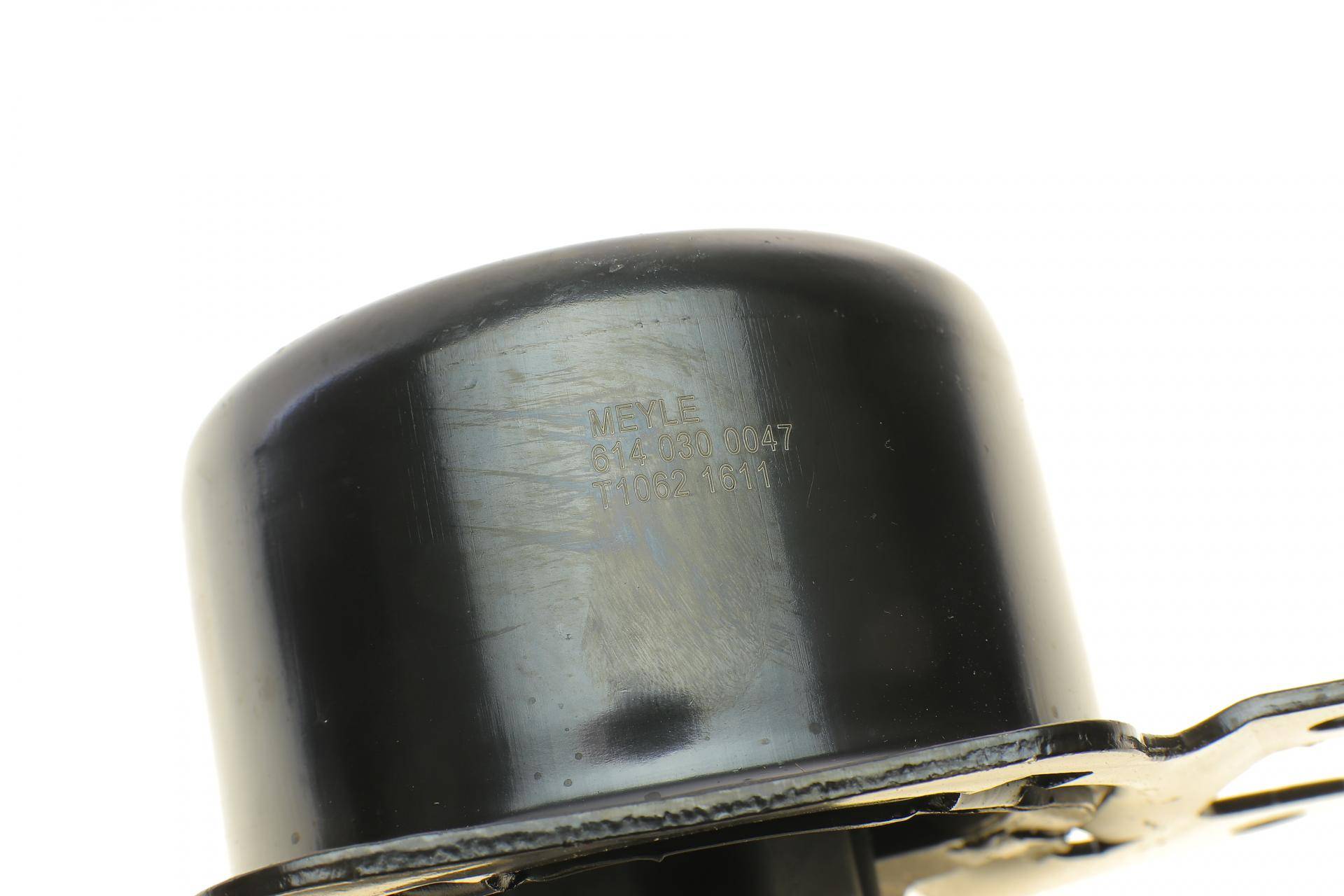 Подушка двигуна (передня) (L) Opel Combo 1.3-1.7 CDTI 01-