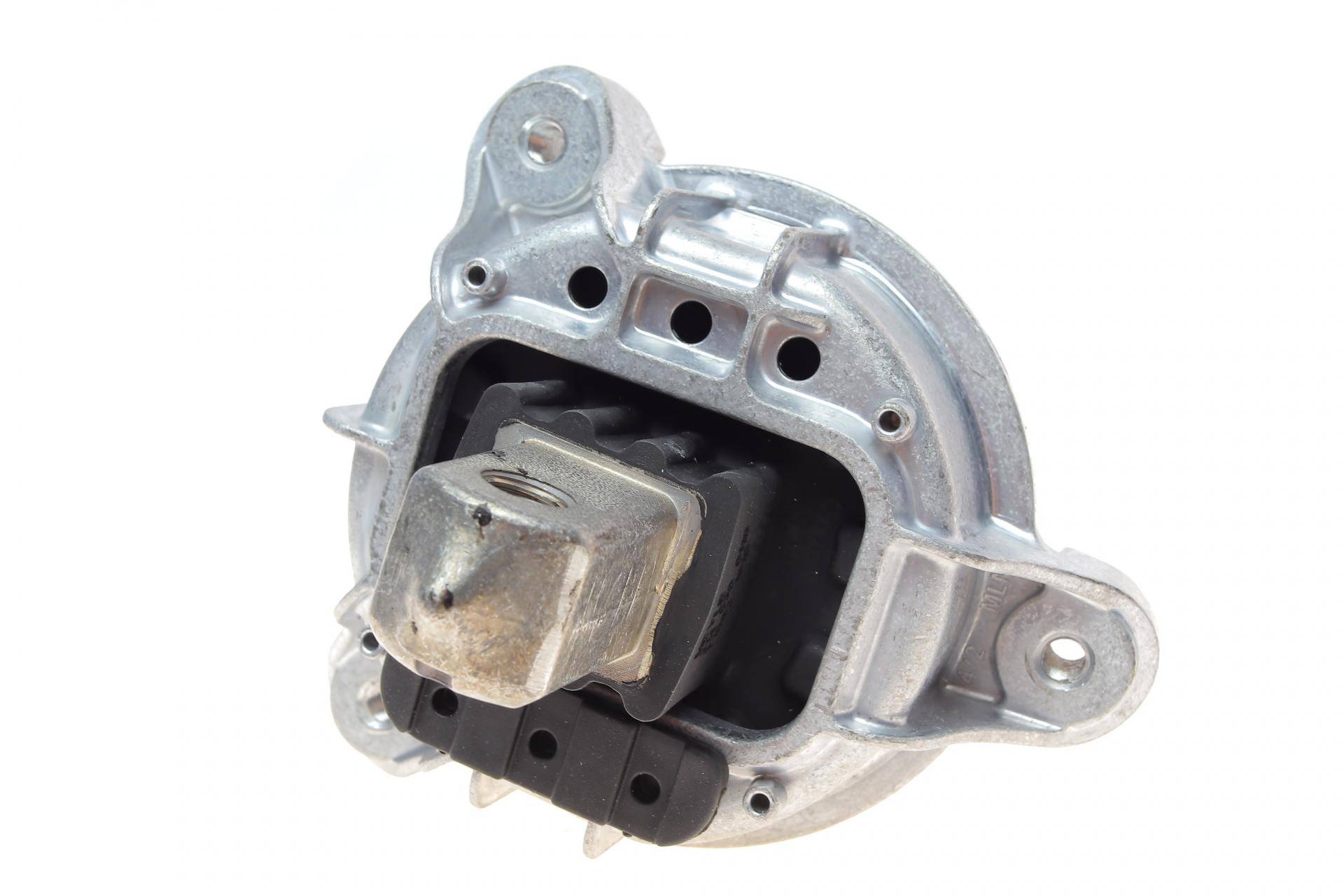 Подушка двигуна BMW 5 (F10/F11)/5 Gran Turismo (F07) 1.6-3.0 10-17