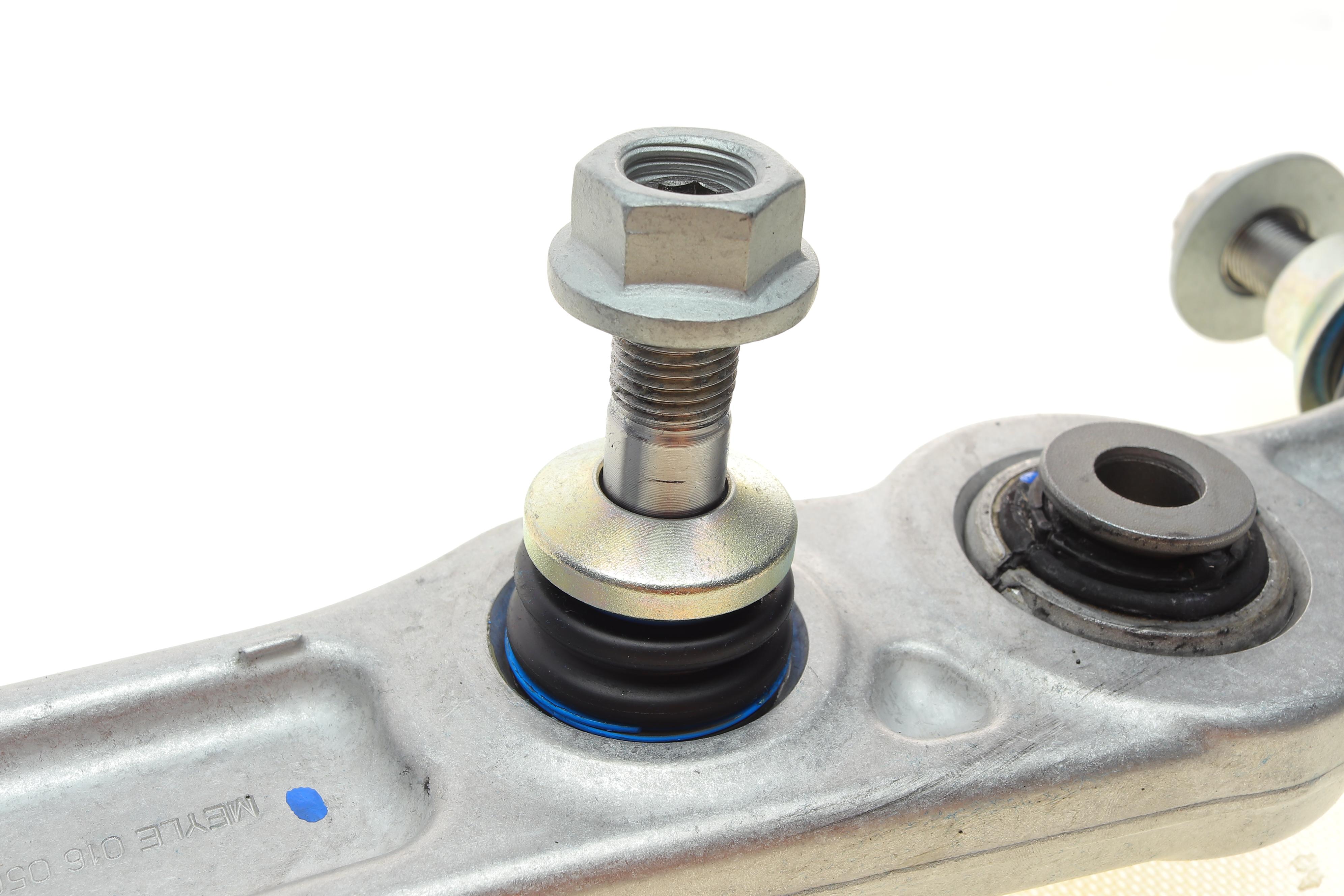 Важіль підвіски (передній) (R) MB C-class (W205)/E-class (W213) 13-