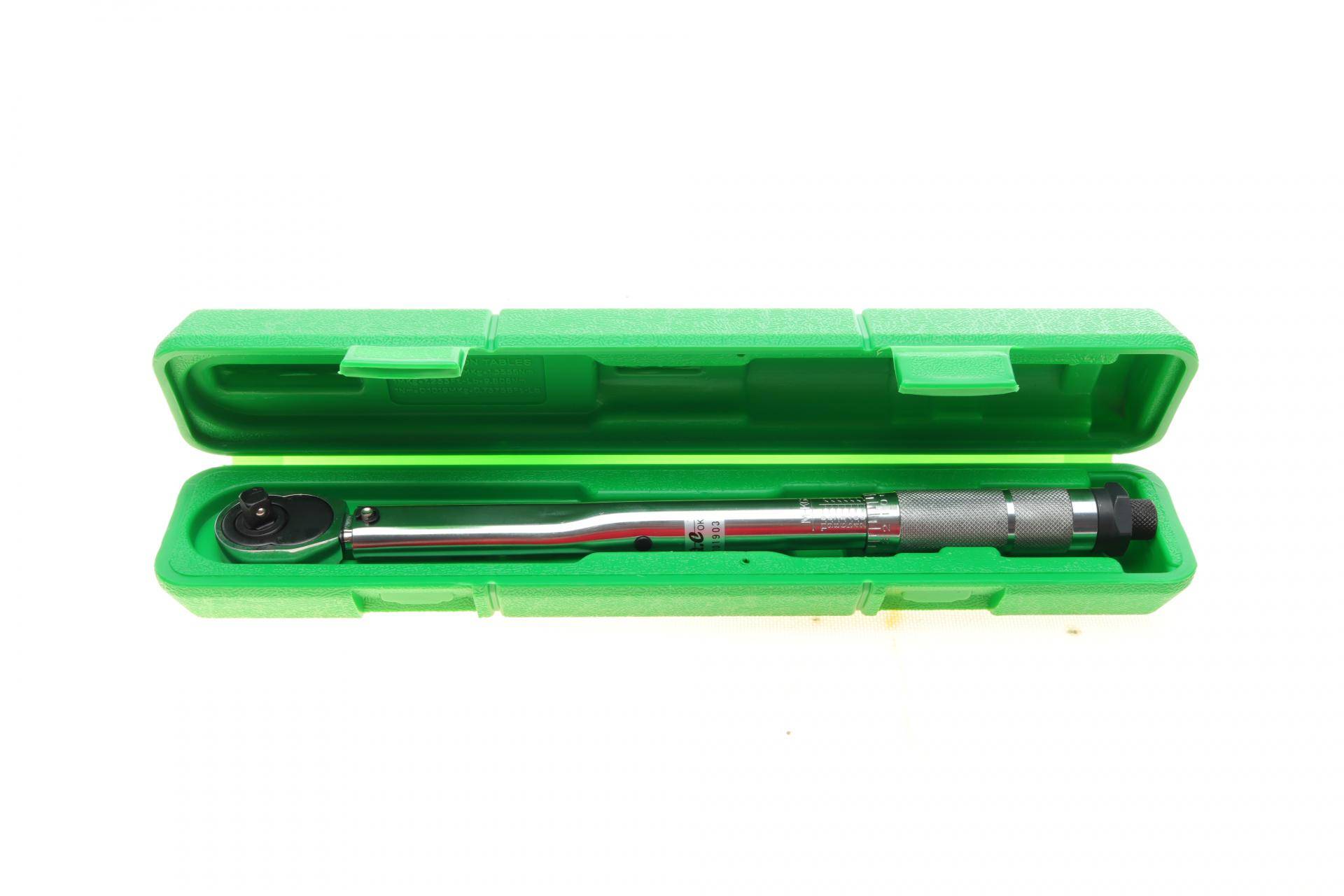 Ключ динамометричний 3/8