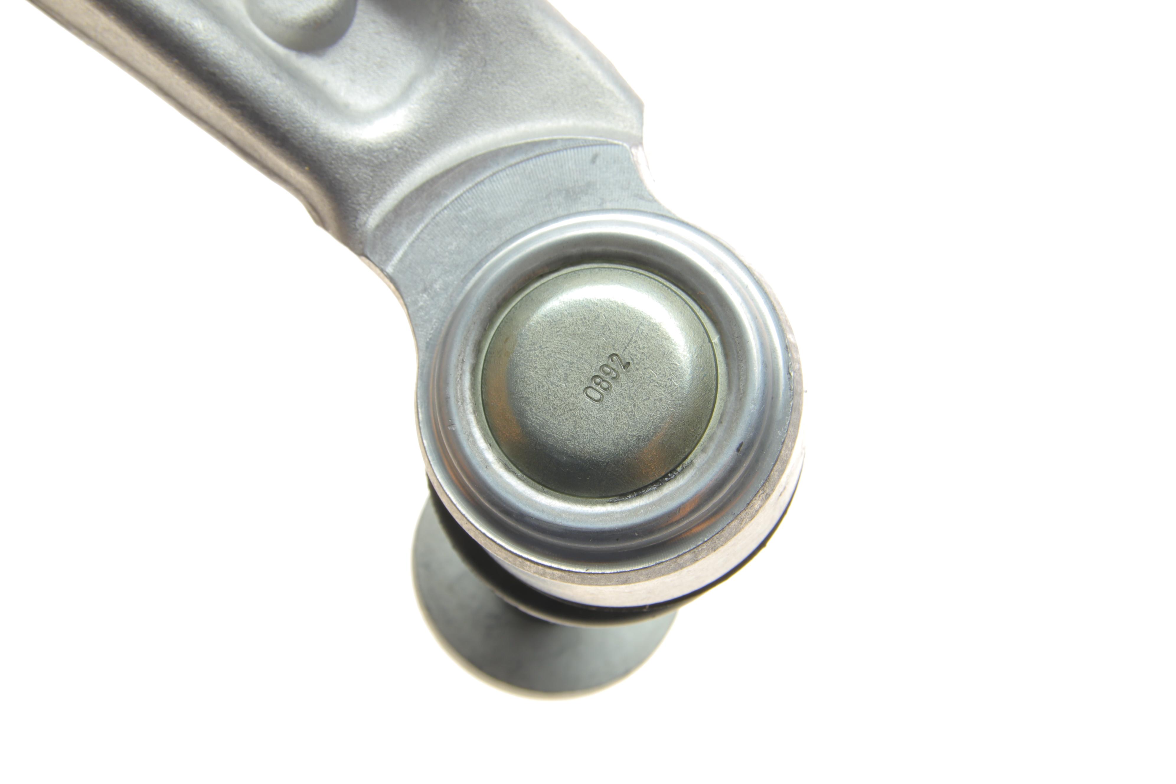 Важіль підвіски (передній) (L) Audi A6 11-