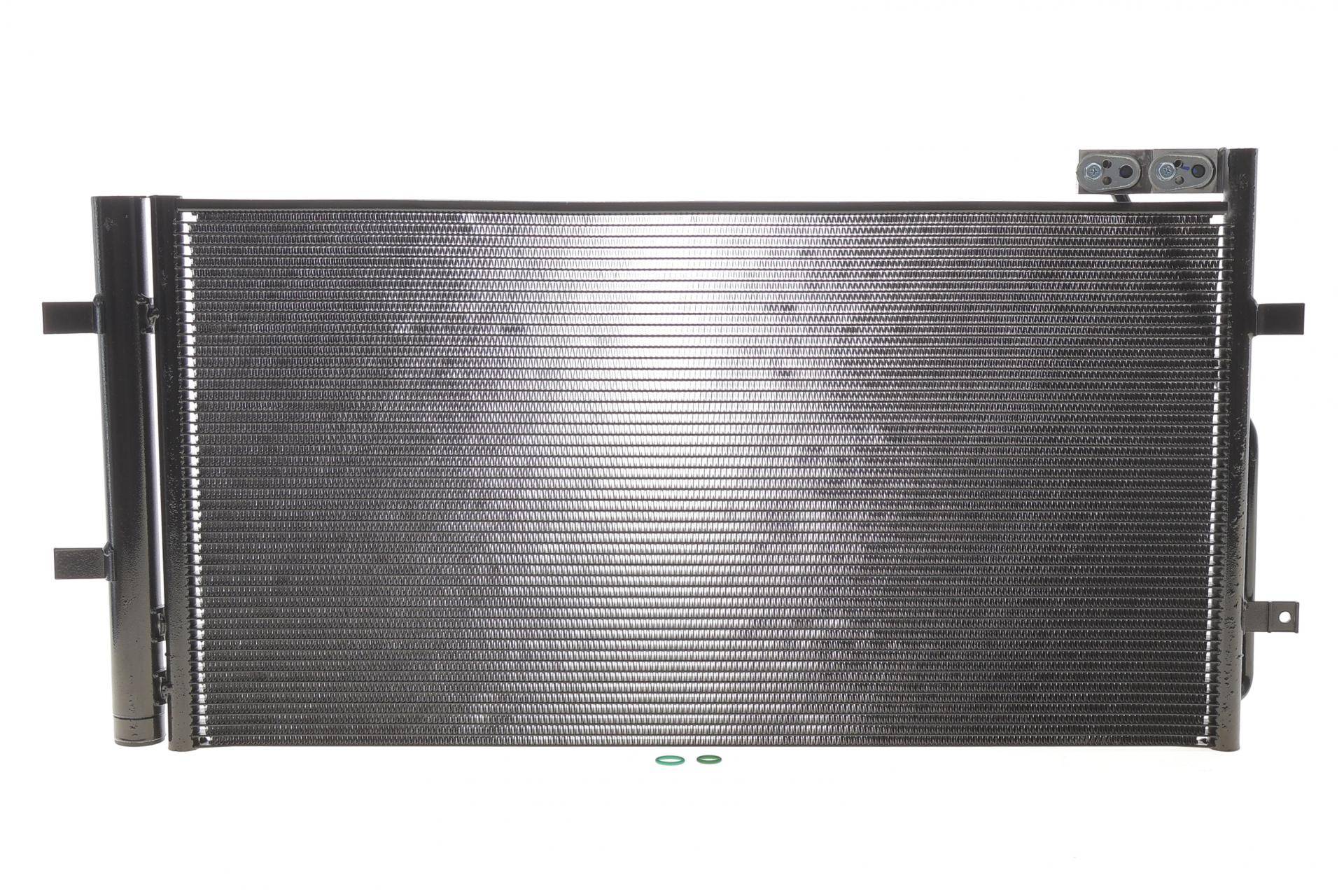 Радіатор кондиціонера (з осушувачем) Audi Q3 1.4/2.0 TDI 11-