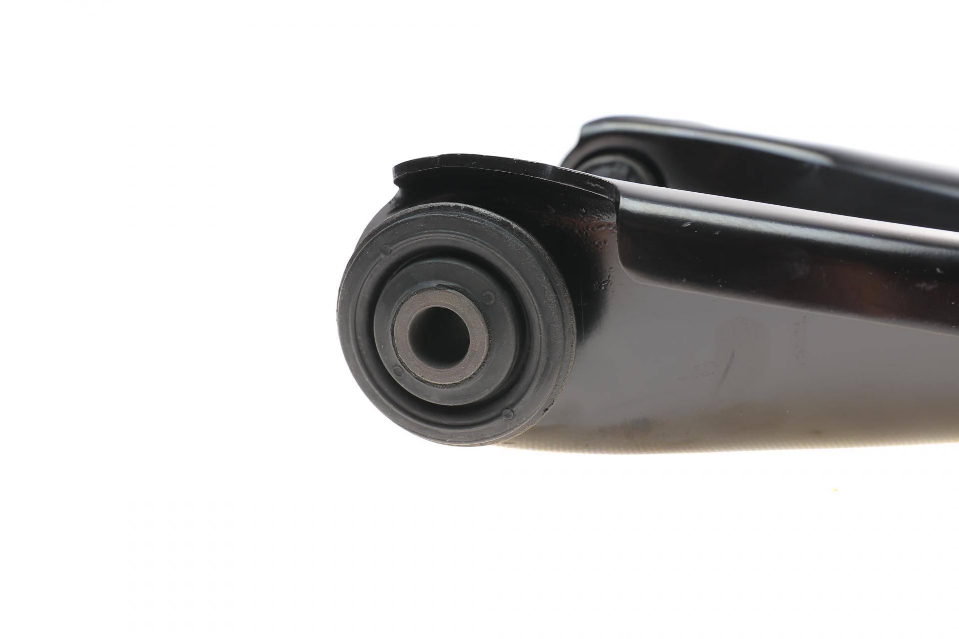 Важіль підвіски (передній/знизу) (L) Dacia Dokker/Lodgy 12-/Renault Logan II/Sandero 13-