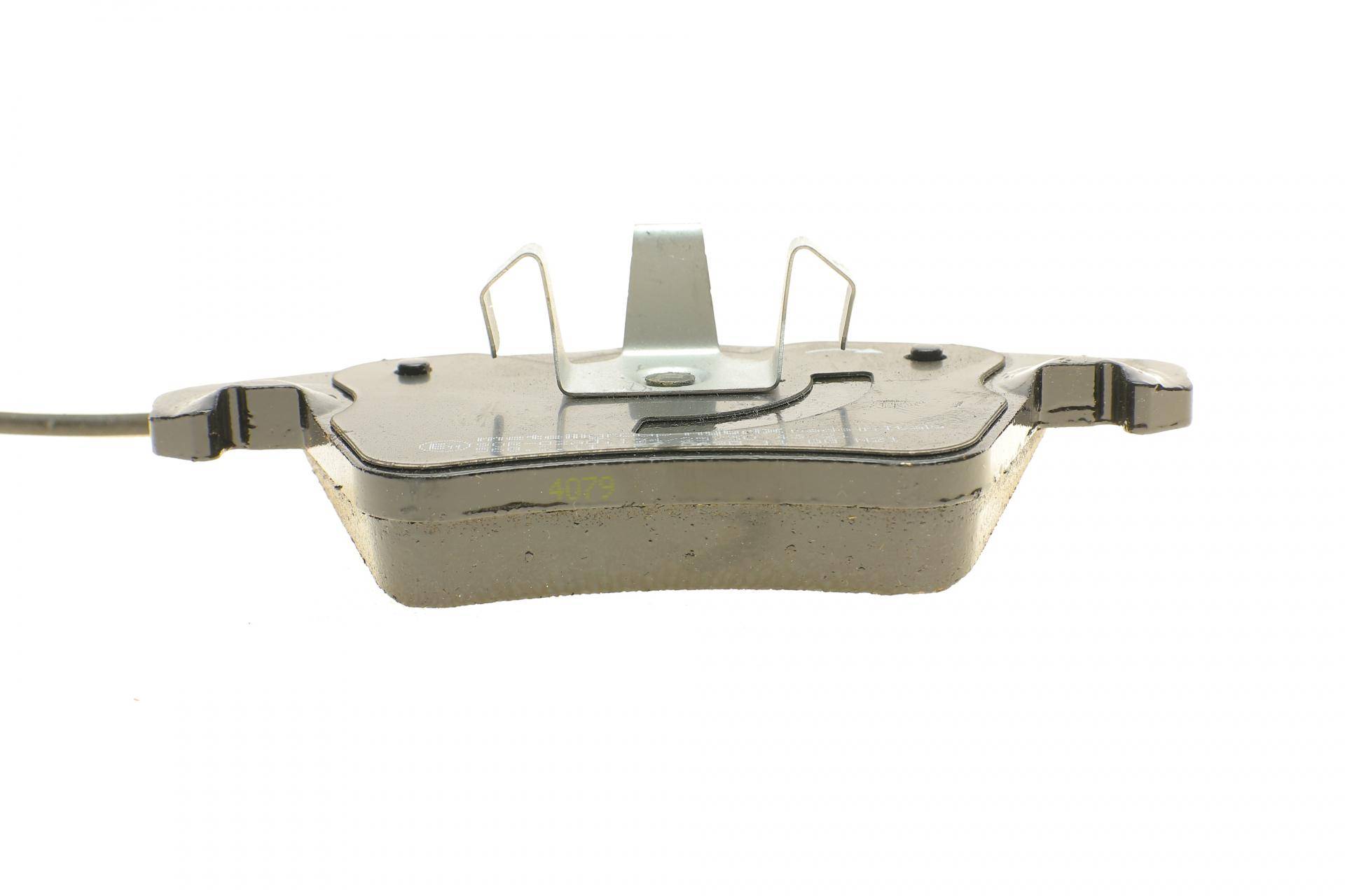 Колодки гальмівні (передні) VW Touareg 02-10 (+датчики)