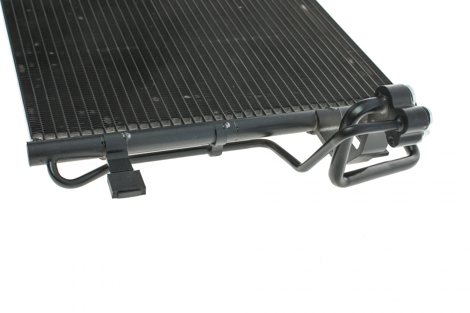 Радіатор кондиціонера Hyundai Tucson/Kia Sportage 2.0D 04-