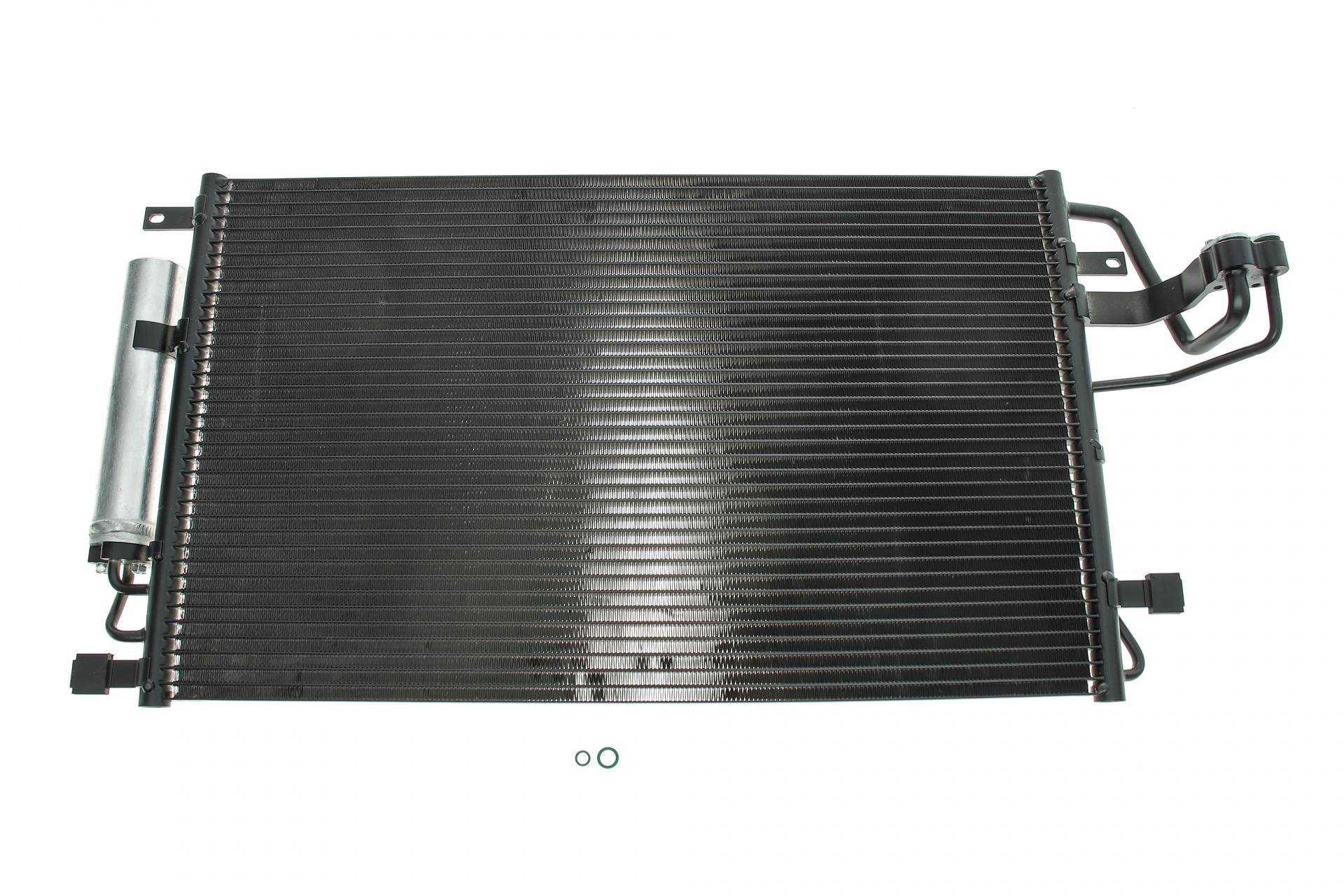 Радіатор кондиціонера Hyundai Tucson/Kia Sportage 2.0D 04-