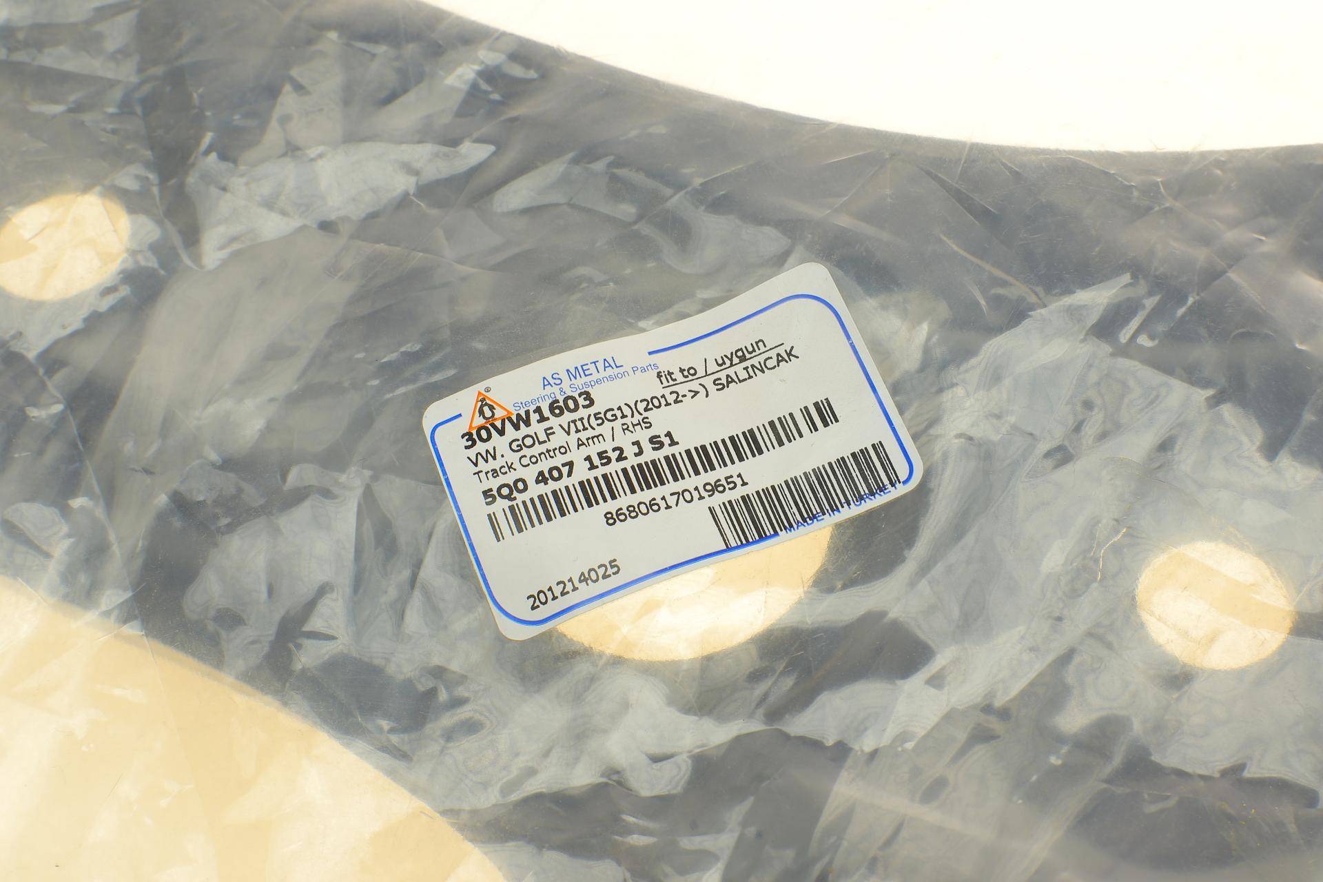 Важіль підвіски (передній) (R) Skoda Octavia III/VW Golf VII 12-