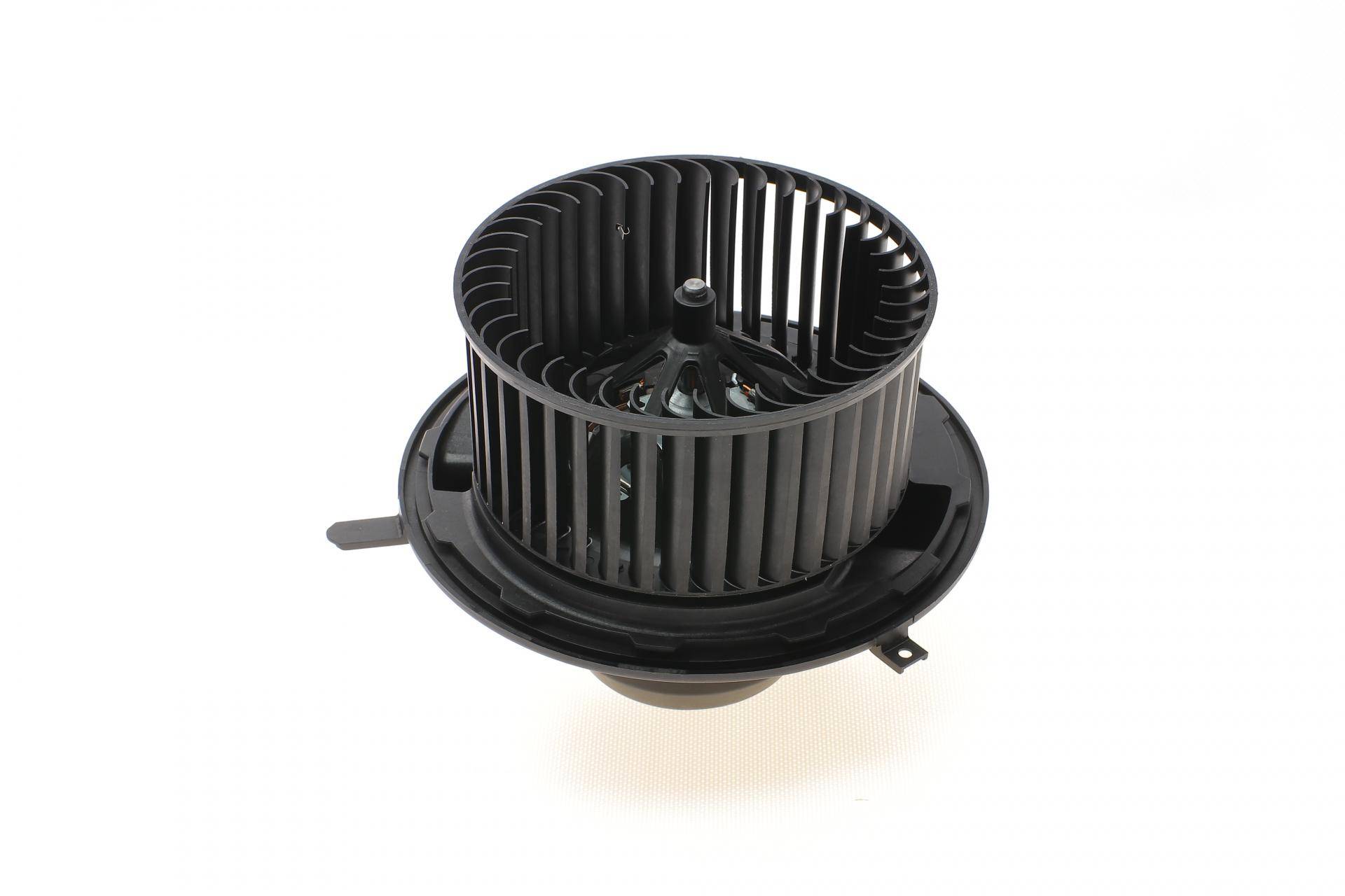 Моторчик пічки BMW 1 (E82/E87/E88)/3 (E90/E91/E92/E93)/X1 (E84)/X3 (F25)/X4 (F26) 1.6-4.4 04-18