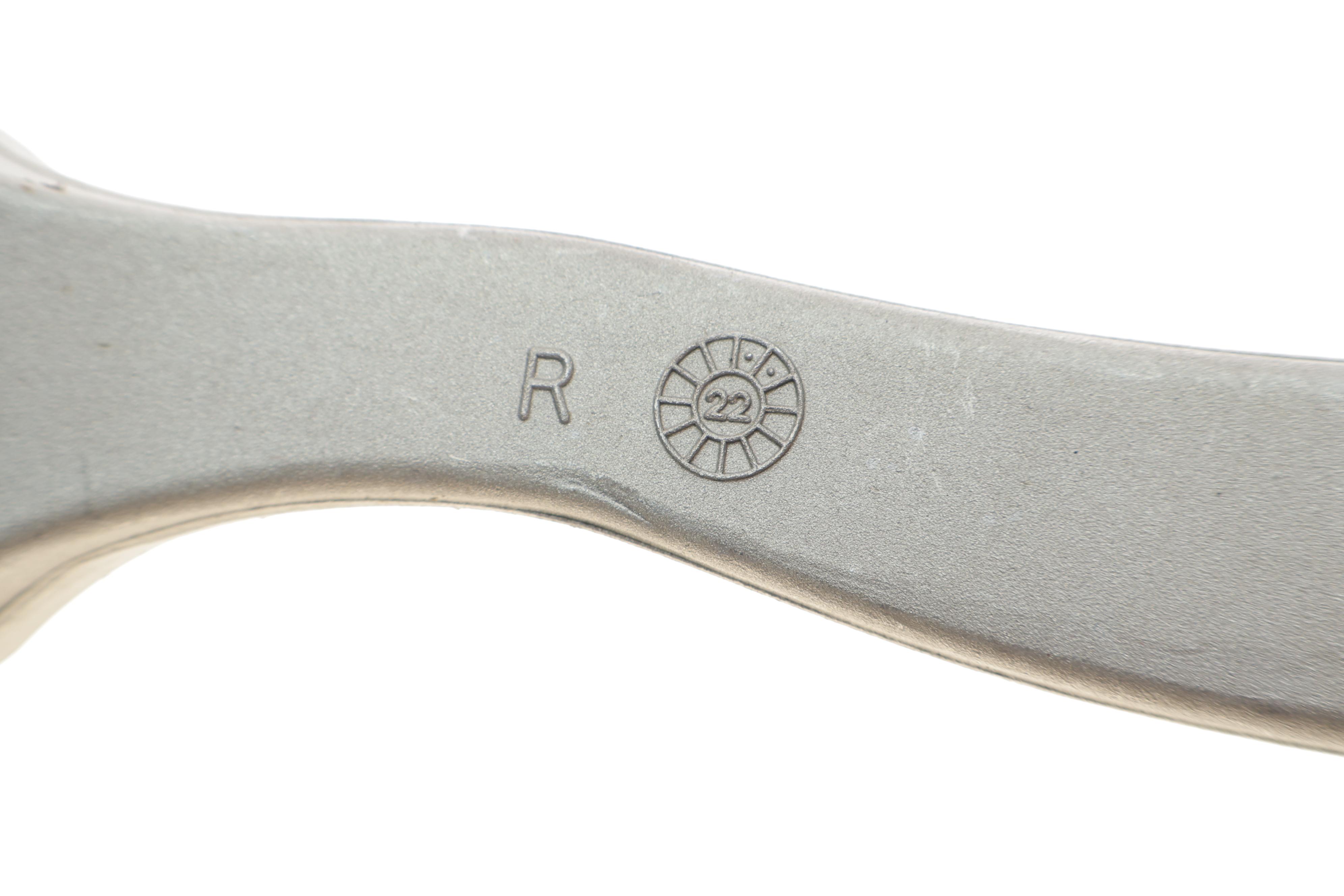 Важіль підвіски (передній/зверху/ззаду) (R) Audi A6 04-11/A8 03-10/VW Phaeton 02-16