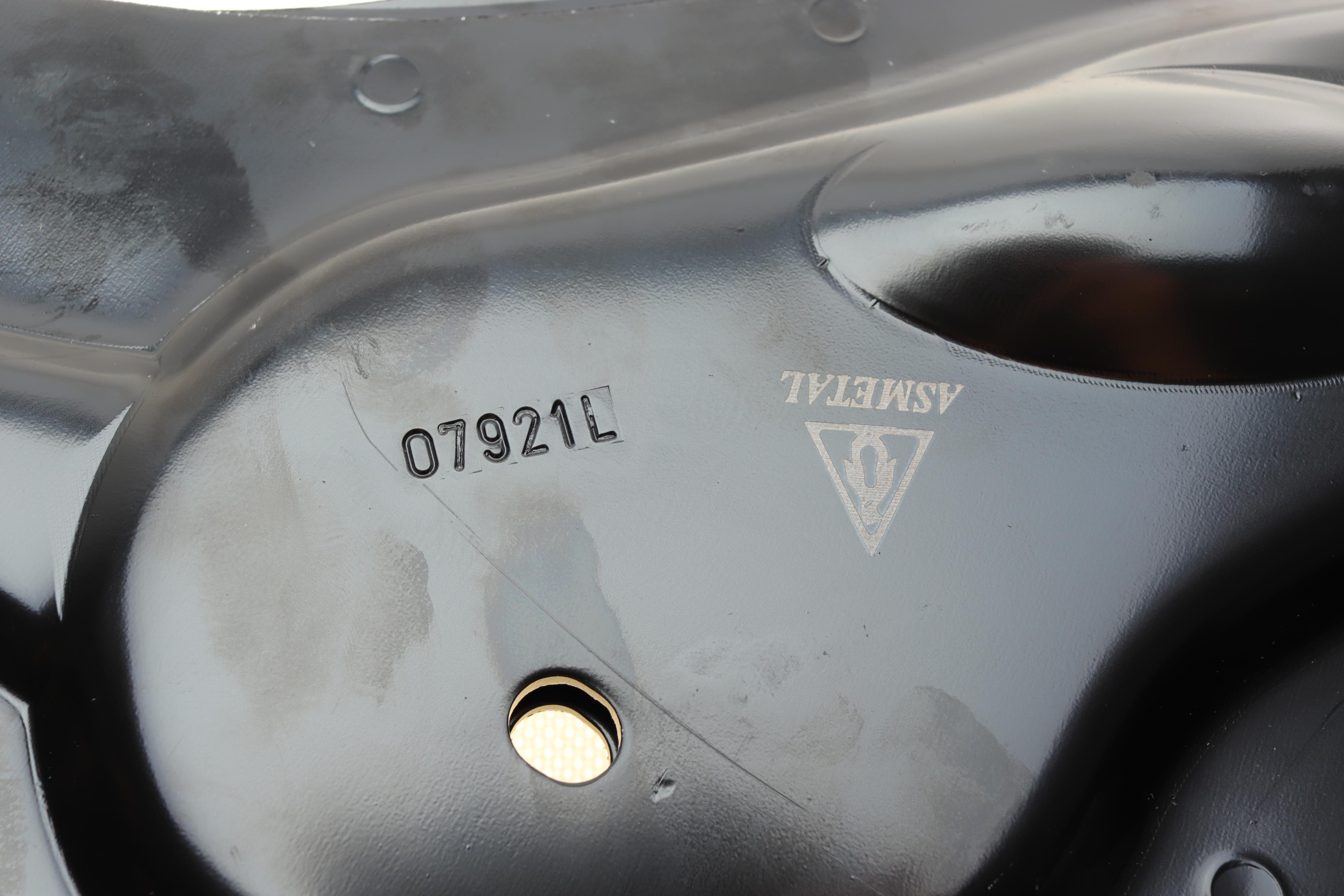 Важіль підвіски (передній/знизу) (L) Renault Trafic II/Opel Vivaro 01-