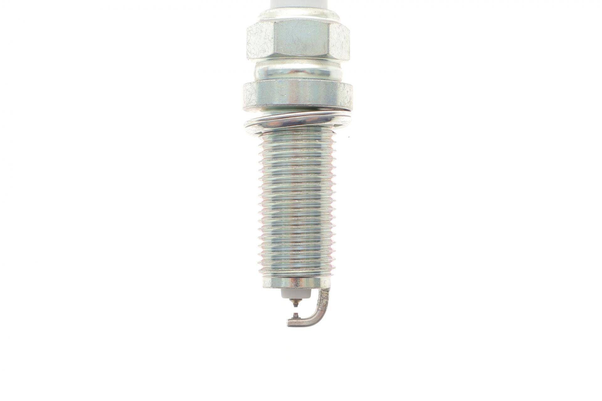 Свічка запалювання Subaru Forester 2.0 18- (DILKAR7Q8)