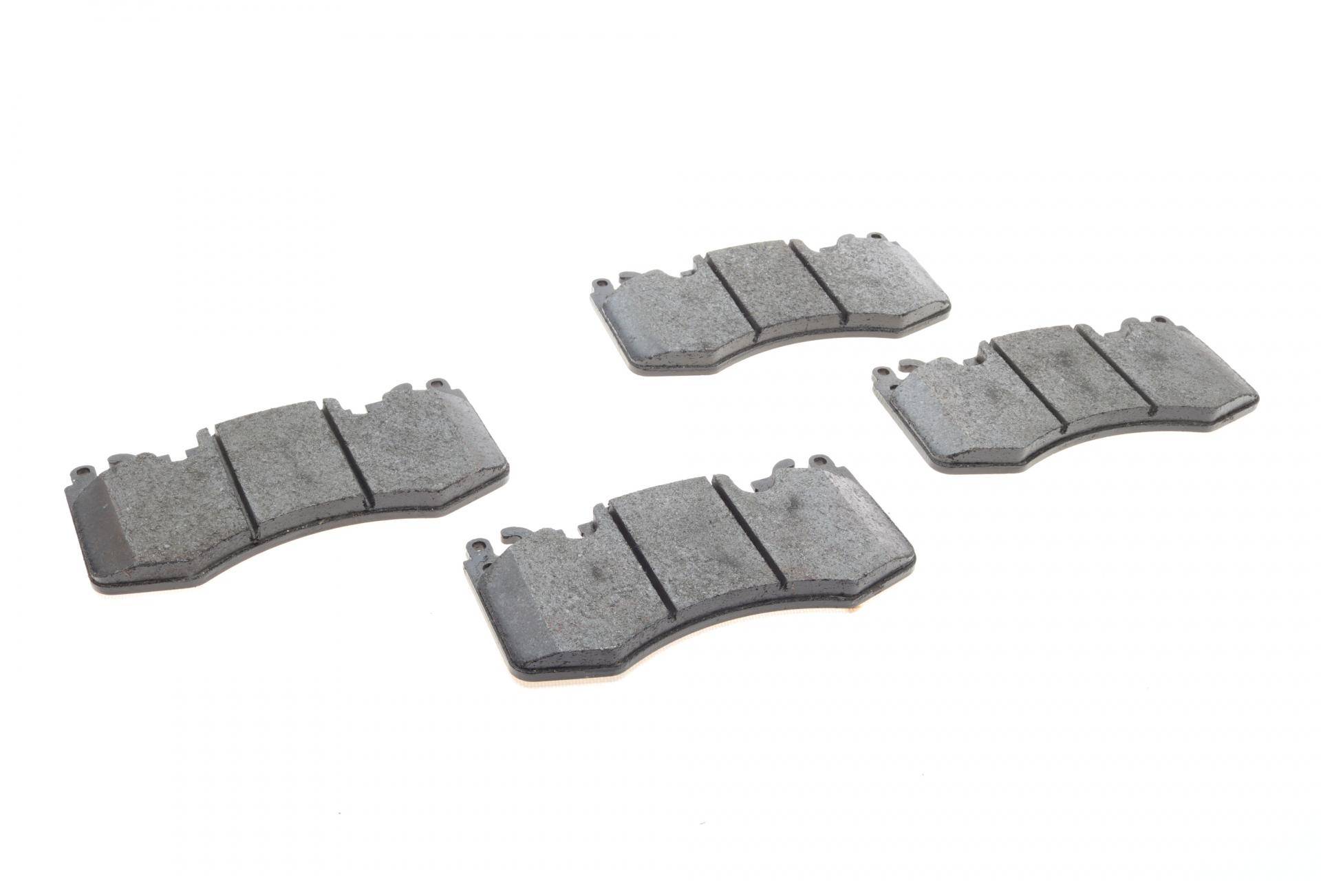 Колодки гальмівні (передні) Land Rover Range Rover III/IV 02-/Range Rover Sport 05-/Discovery V 16-