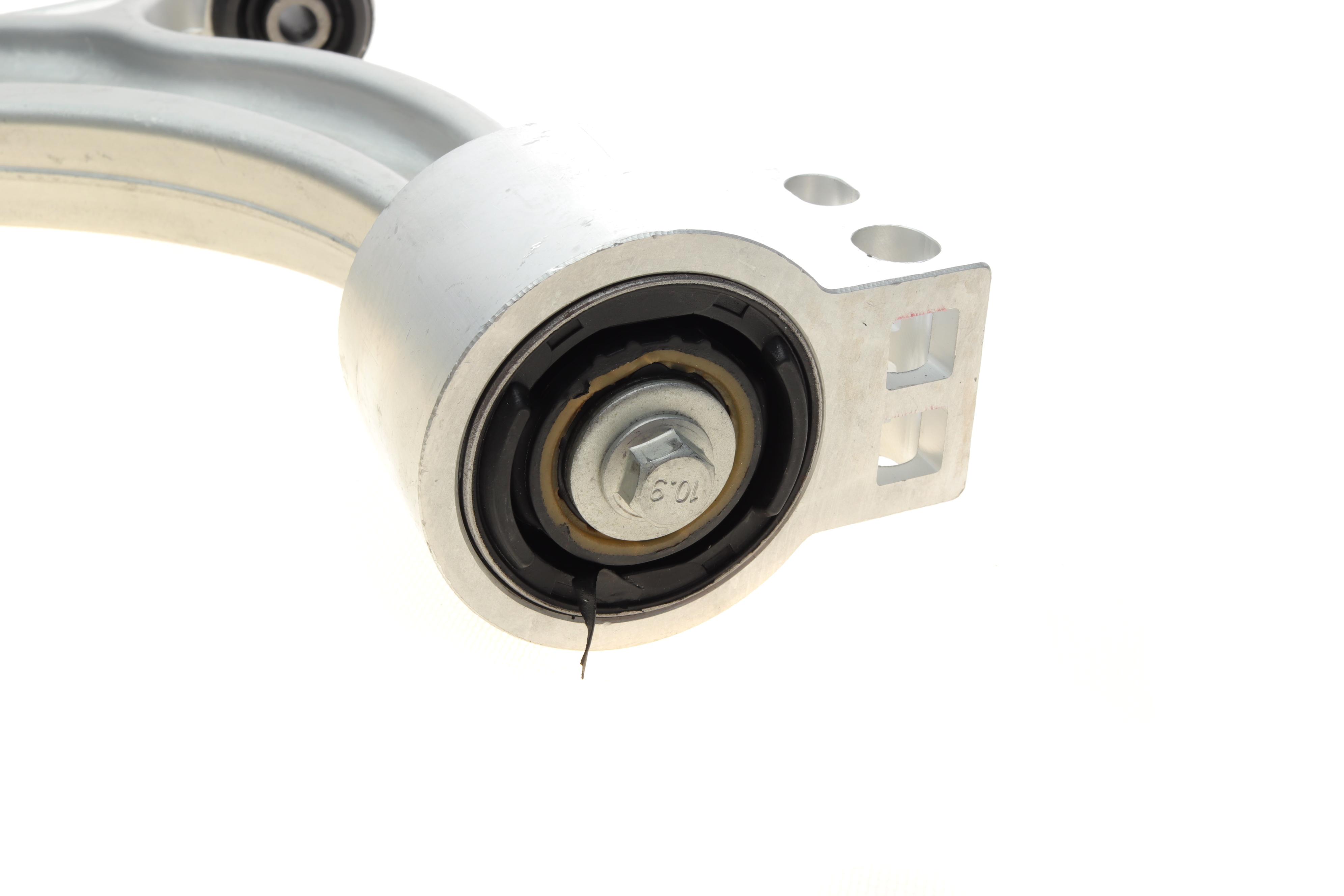 Важіль підвіски (передній/знизу) (L) Chevrolet Cruze/Opel Astra J 09-