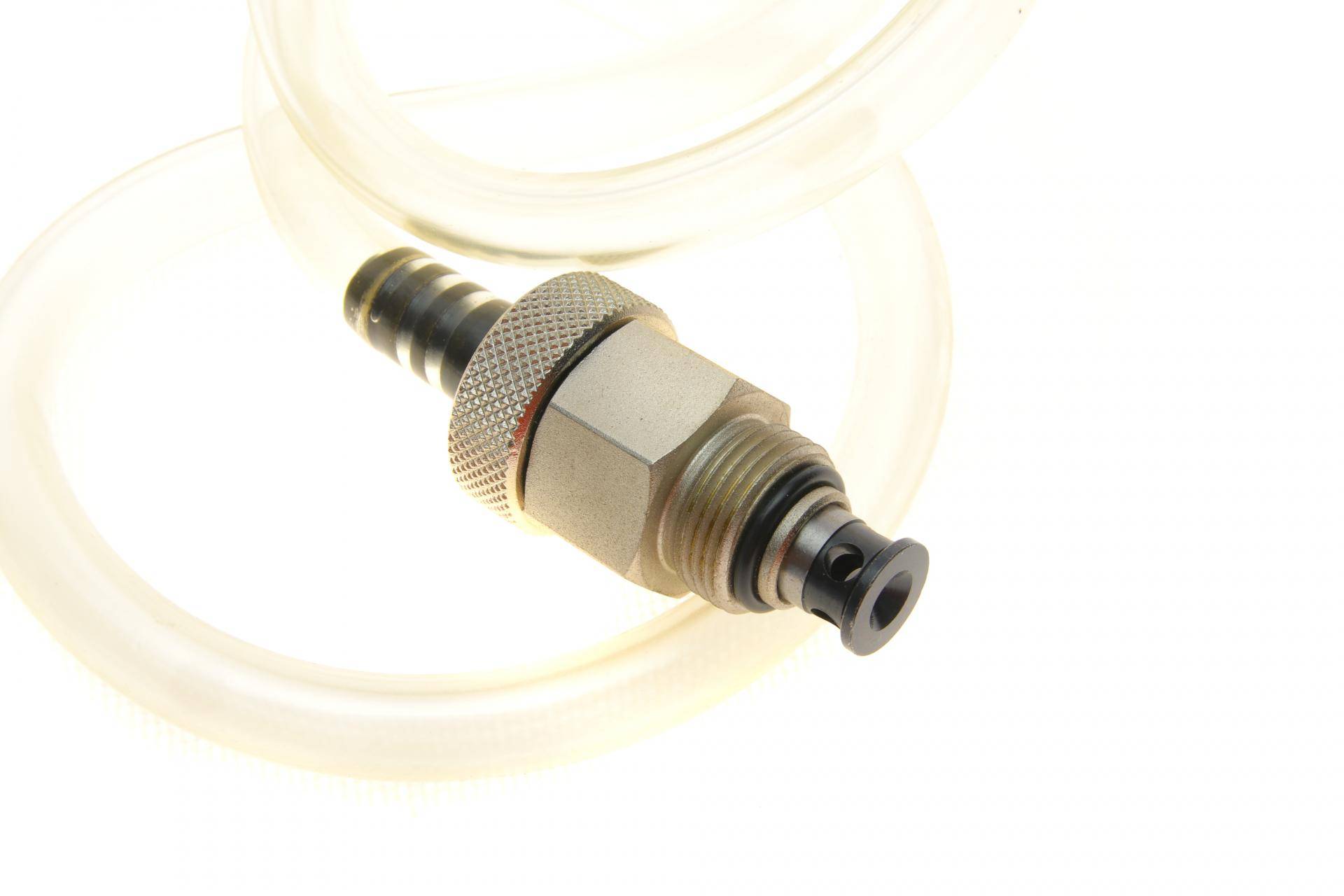 Шланг для зливу масла Toyota Avensis/Rav4 05-