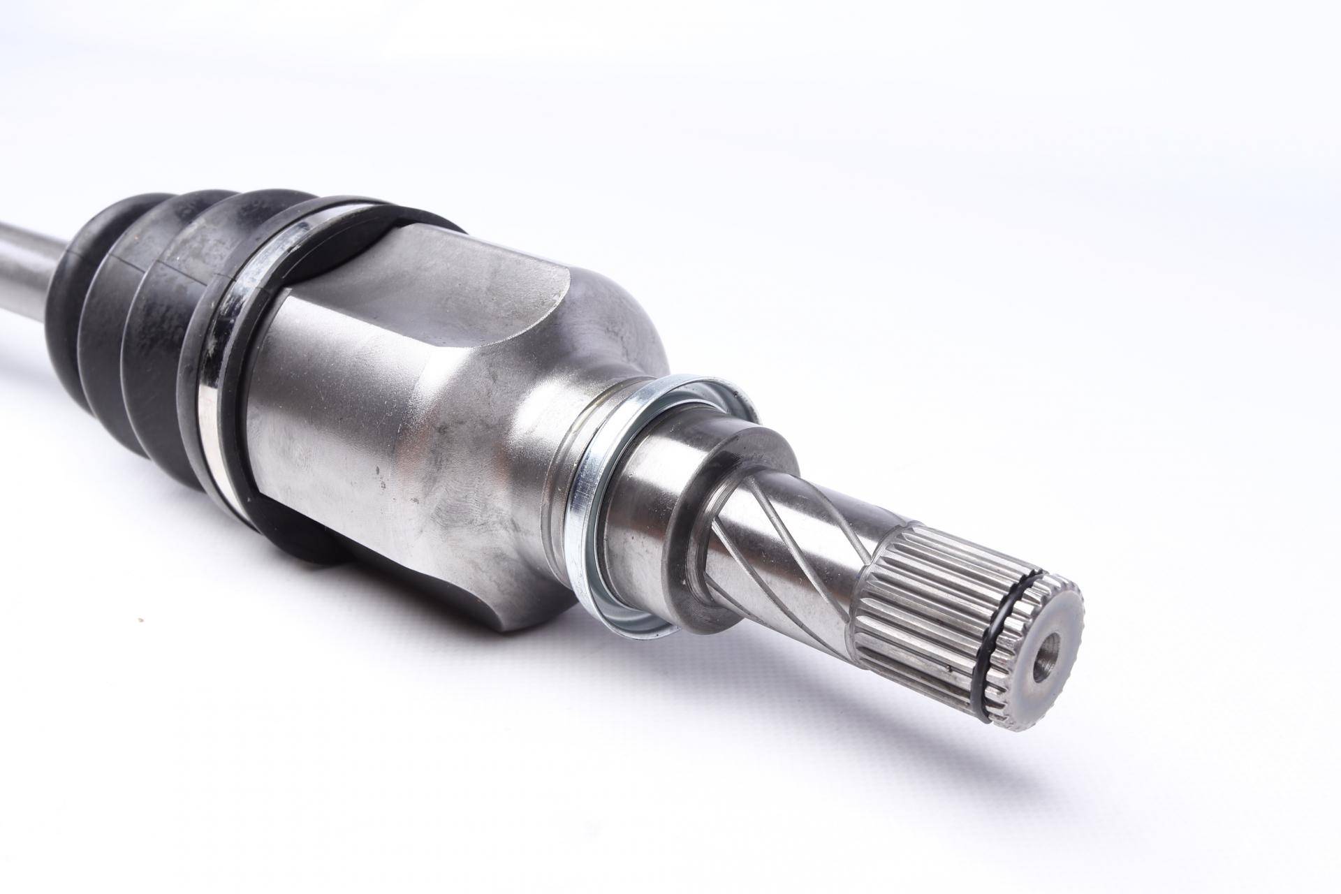 Піввісь Renault Kangoo 1.6 09- (L) (23x26x675)