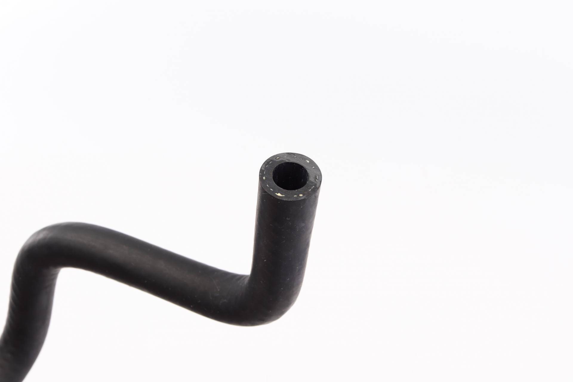 Патрубок радіатора (верхній) BMW 3 (E36)/ 5 (E39) 2.0-2.8i 91-99