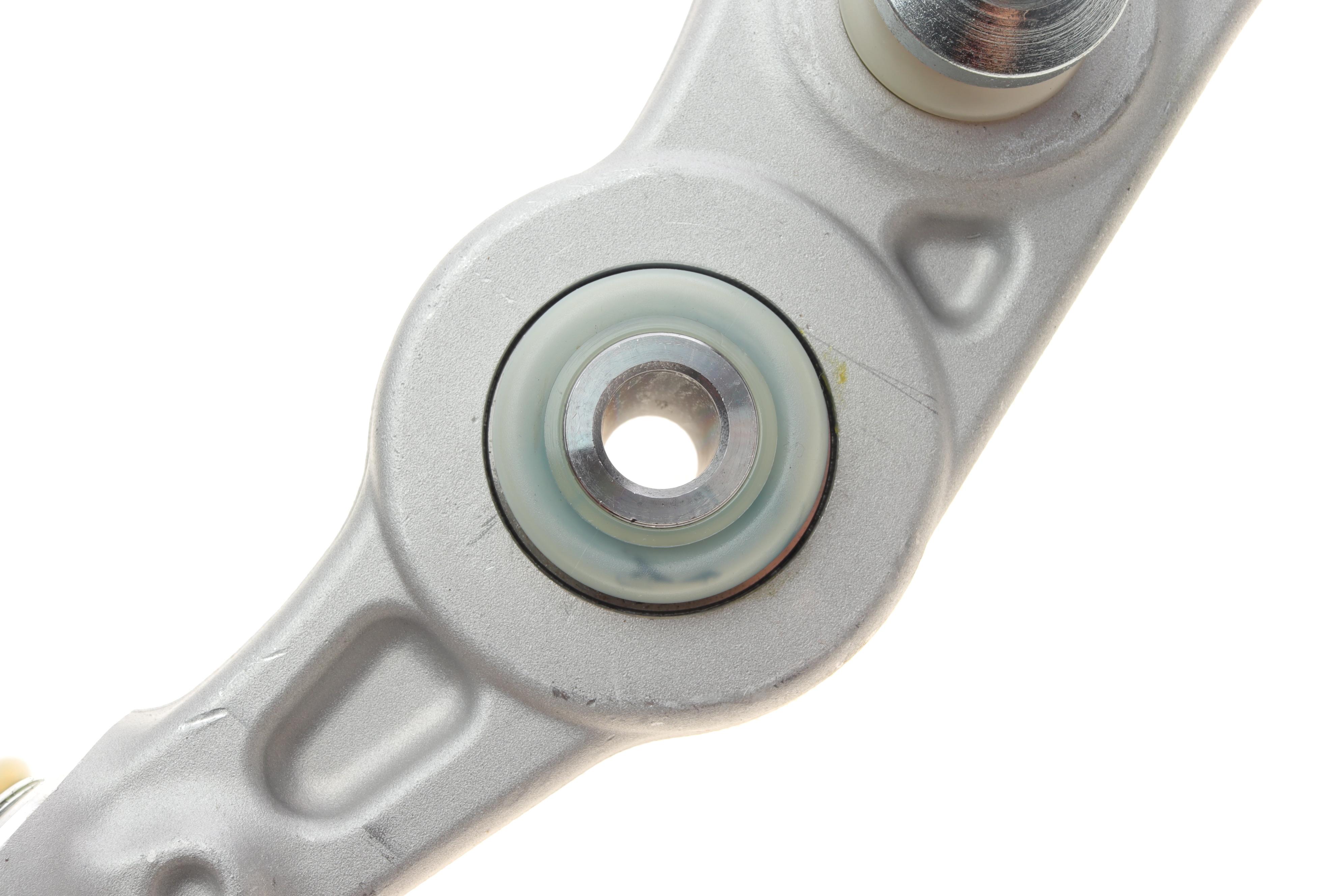 Важіль підвіски (задній) (L) BMW C-class (S205)/E-class (W213) 14-