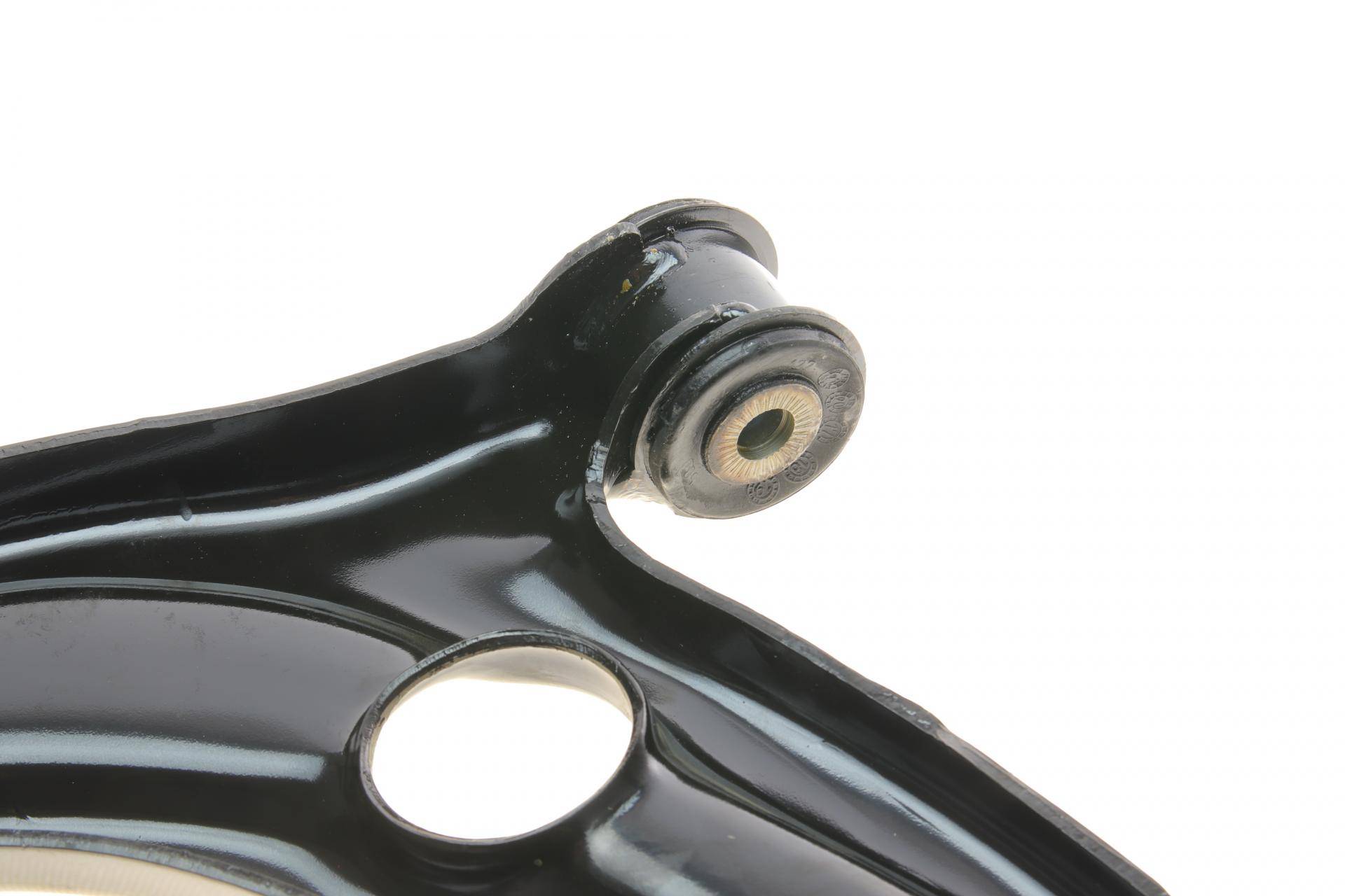 Важіль підвіски (передній) (R) Skoda Superb III/VW Passat/Touran 14- (OE VAG)