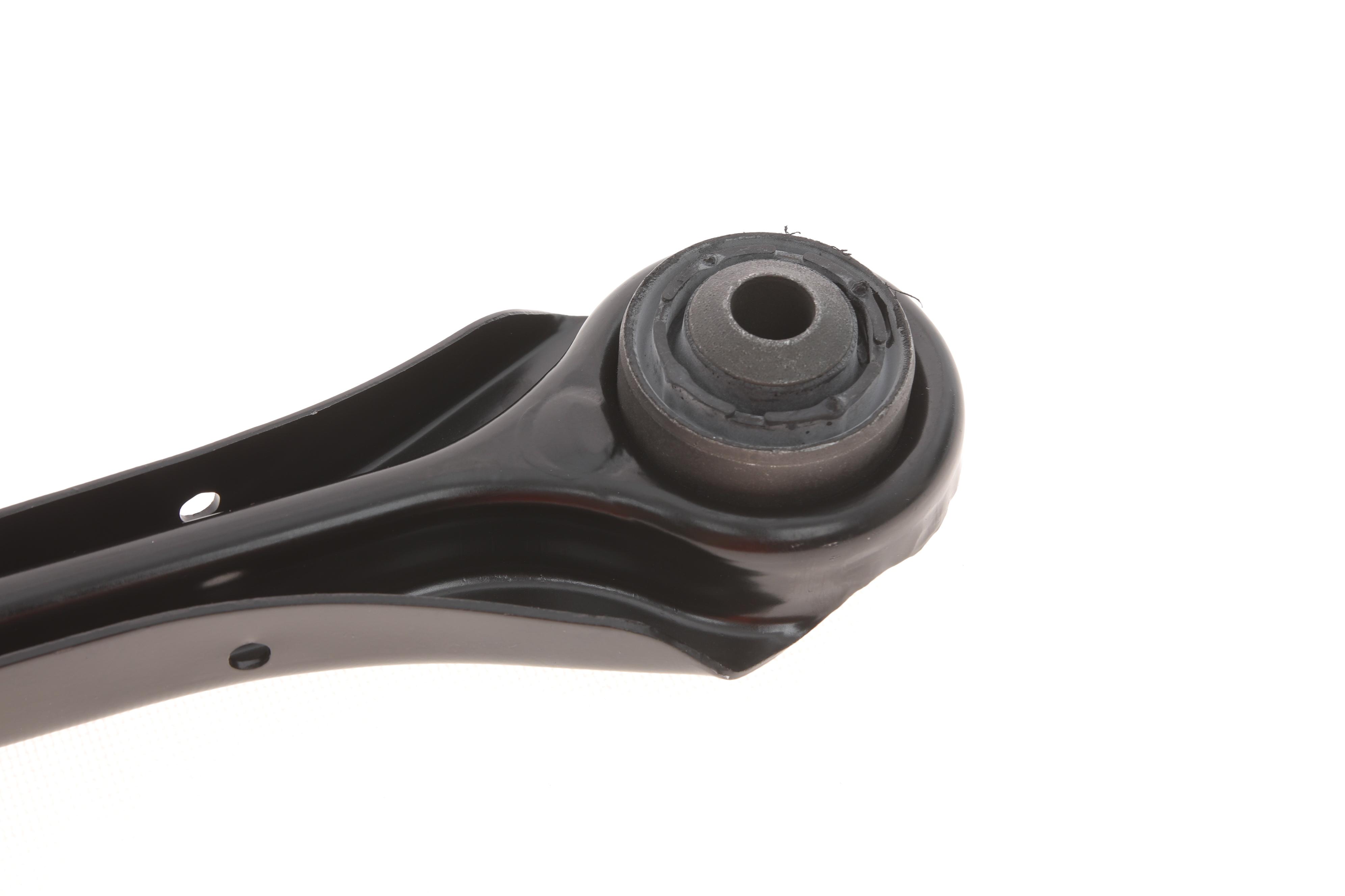 Важіль підвіски (задній/зверху) BMW 1 (E81/E82/E87/E88)/3 (E90/E91/E92/E93) 04-13