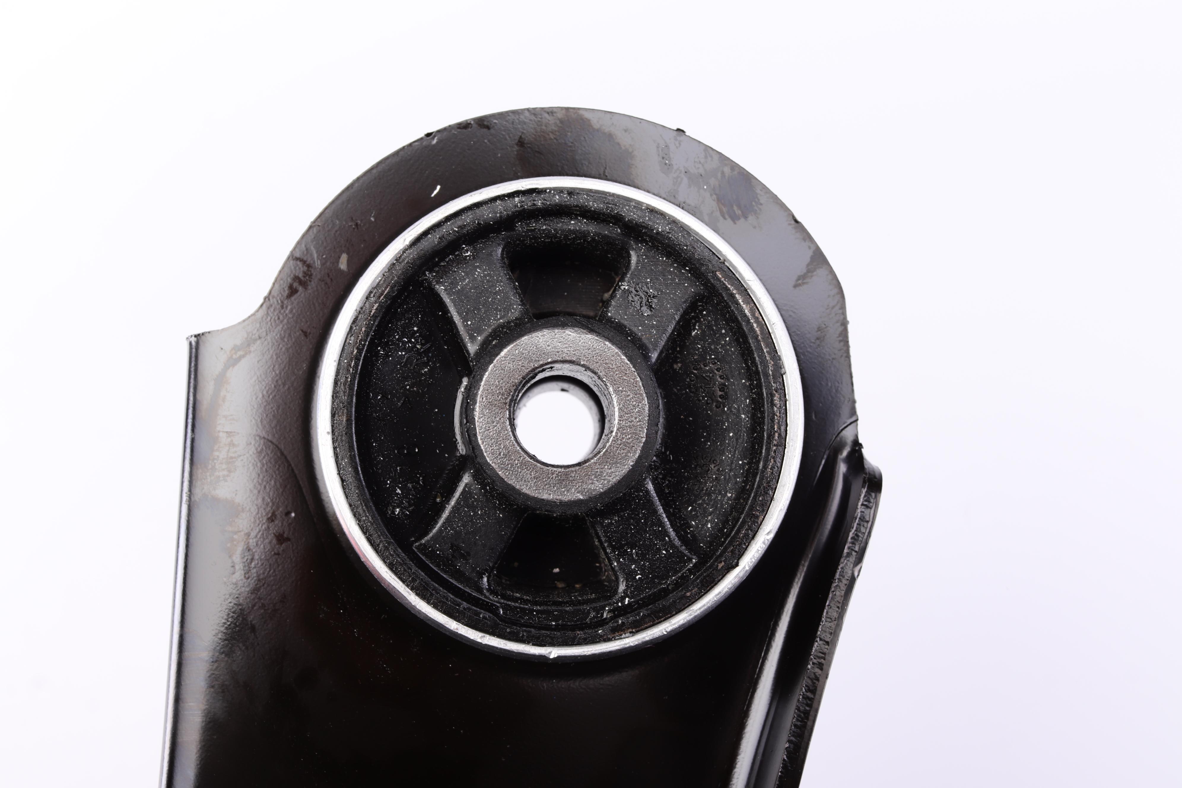 Важіль підвіски (передній) (L) Renault Laguna III 07- (15.9mm)