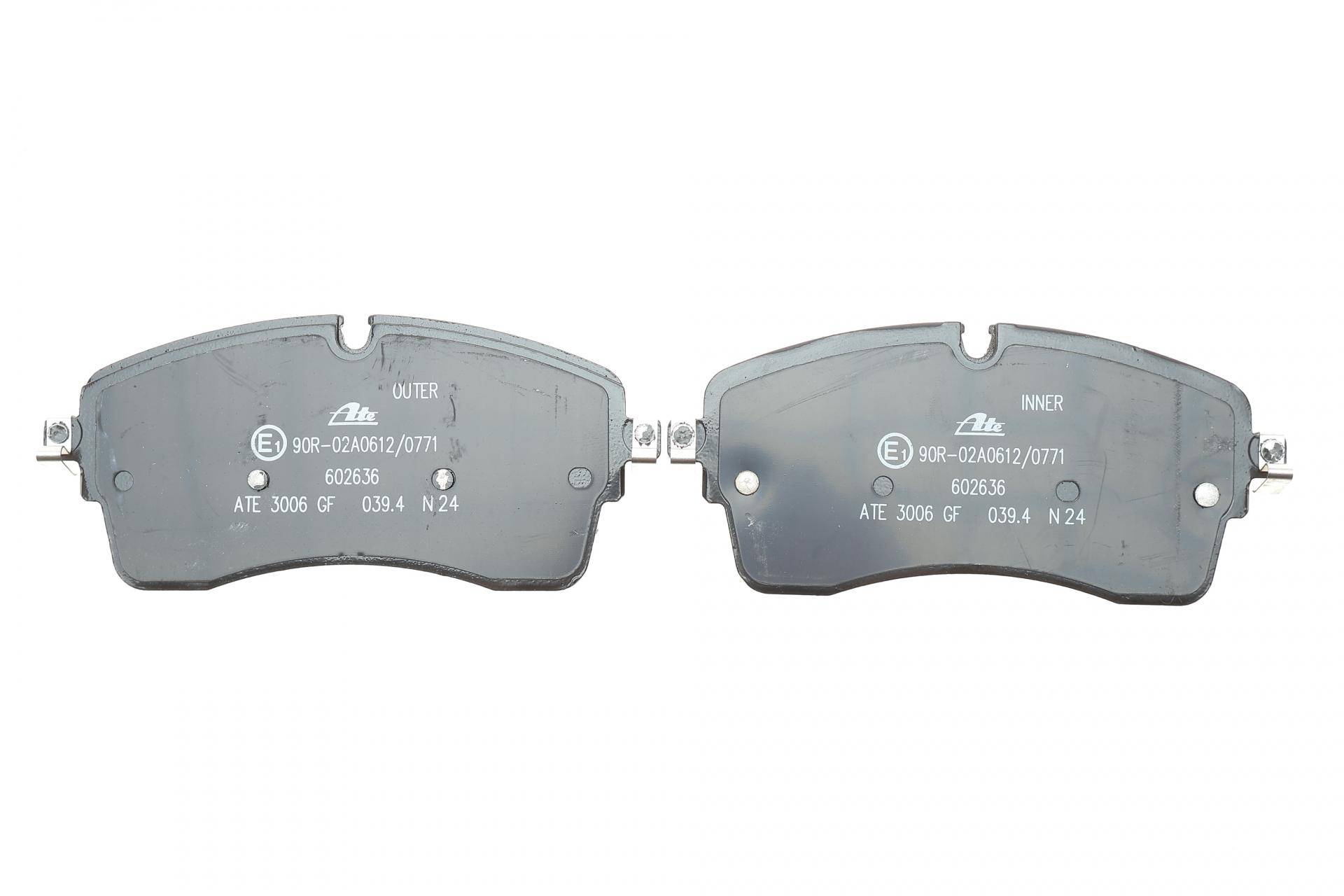 Колодки гальмівні (передні) Land Rover Discovery 14-/Range Rover Evoque 18- (Lucas/TRW) (з болтами)