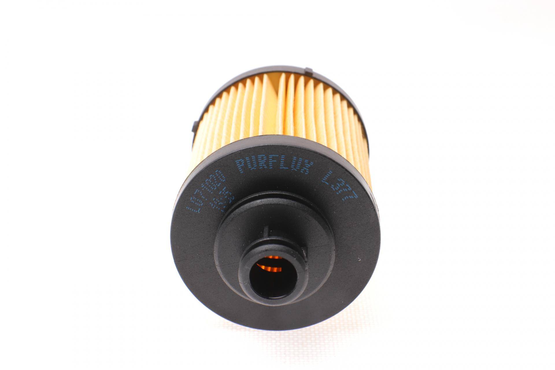 Фільтр масляний Fiat Doblo 1.3JTD (UFI)