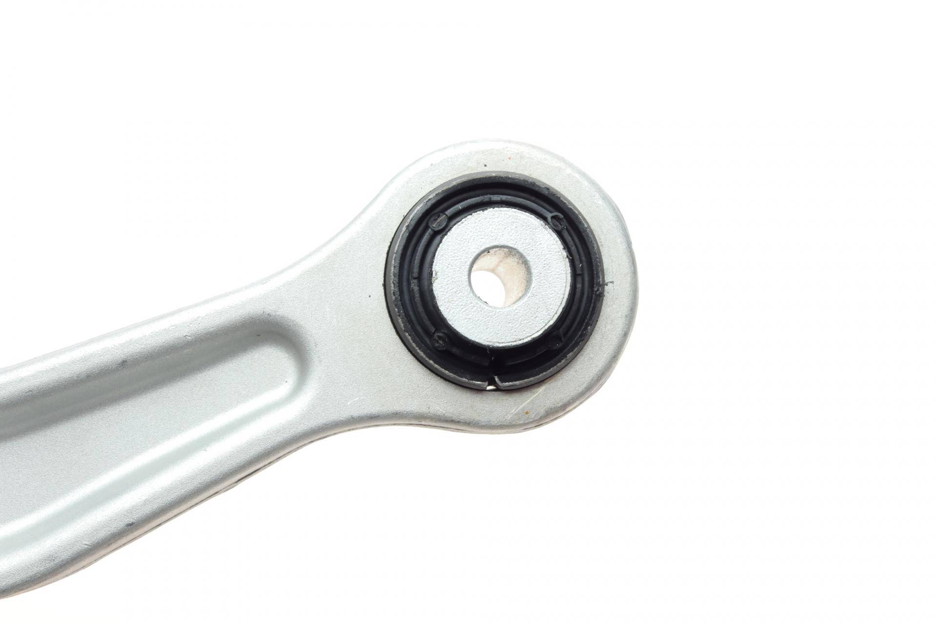 Важіль підвіски (задній) (L) BMW 5 (E60/61)/7 (E65-E67) 01-10 M47/M54/M57/N47/N52/N62