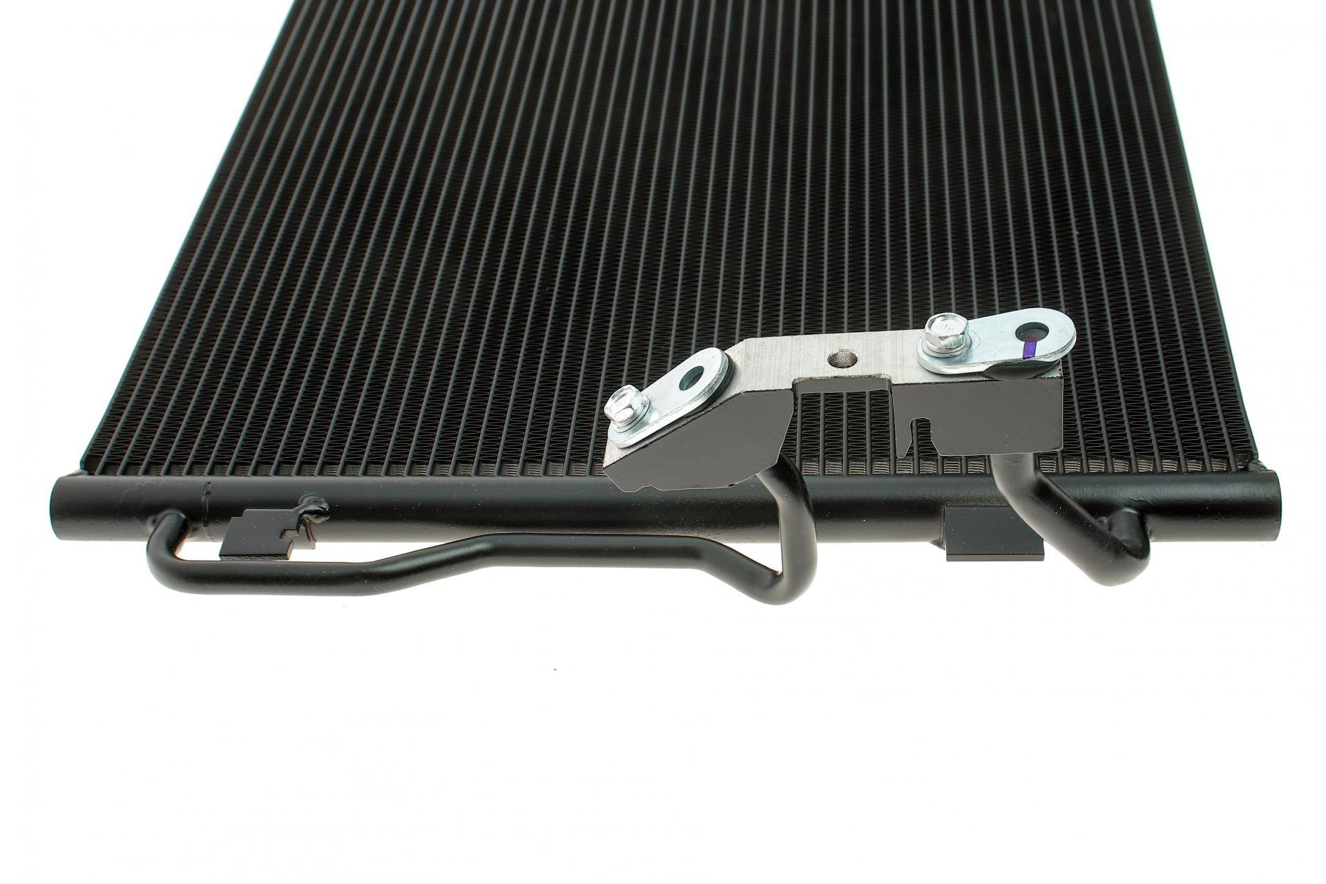 Радіатор кондиціонера BMW 1 (F20/F21)/3 (F30/F80) 11-