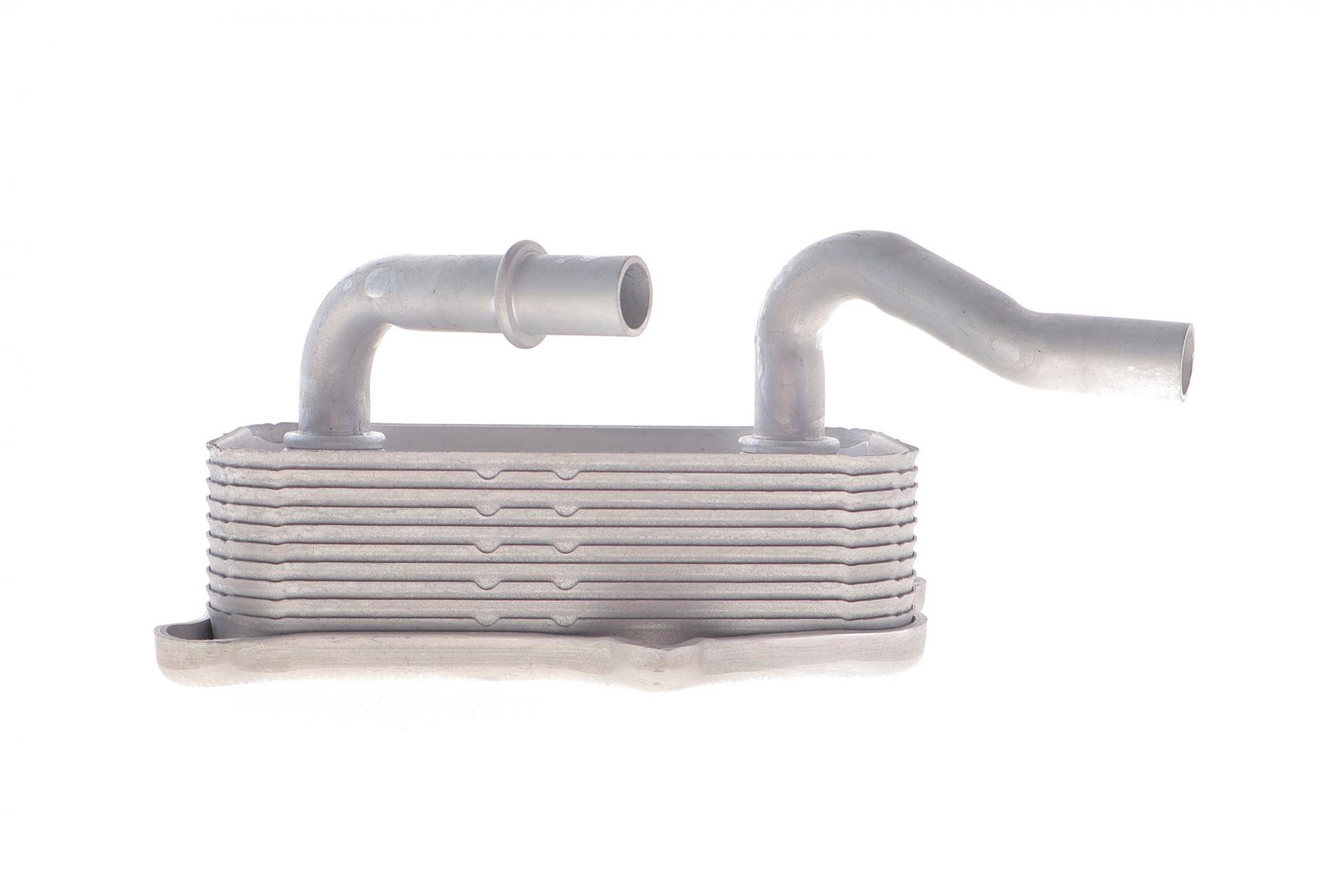 Радіатор масляний MB C-class (W202/W203) 2.4-5.5 96- (теплообмінник)