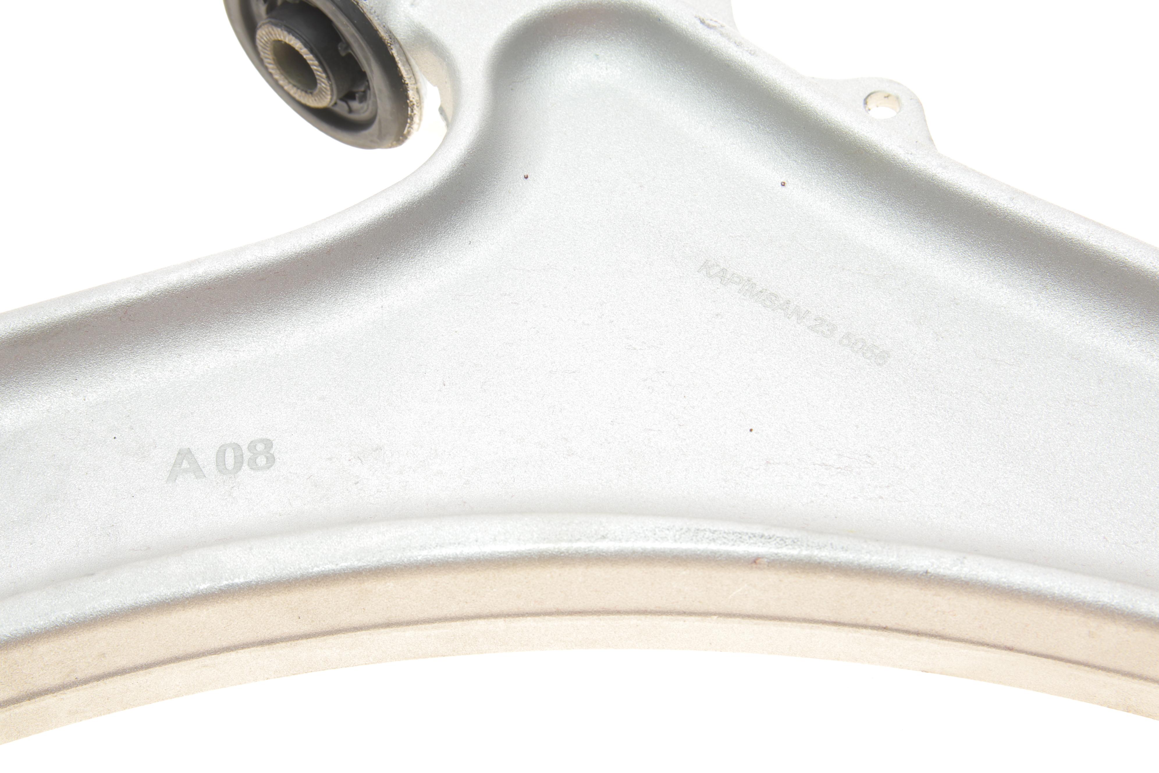 Важіль підвіски (передній) (R) Opel Insignia 08-