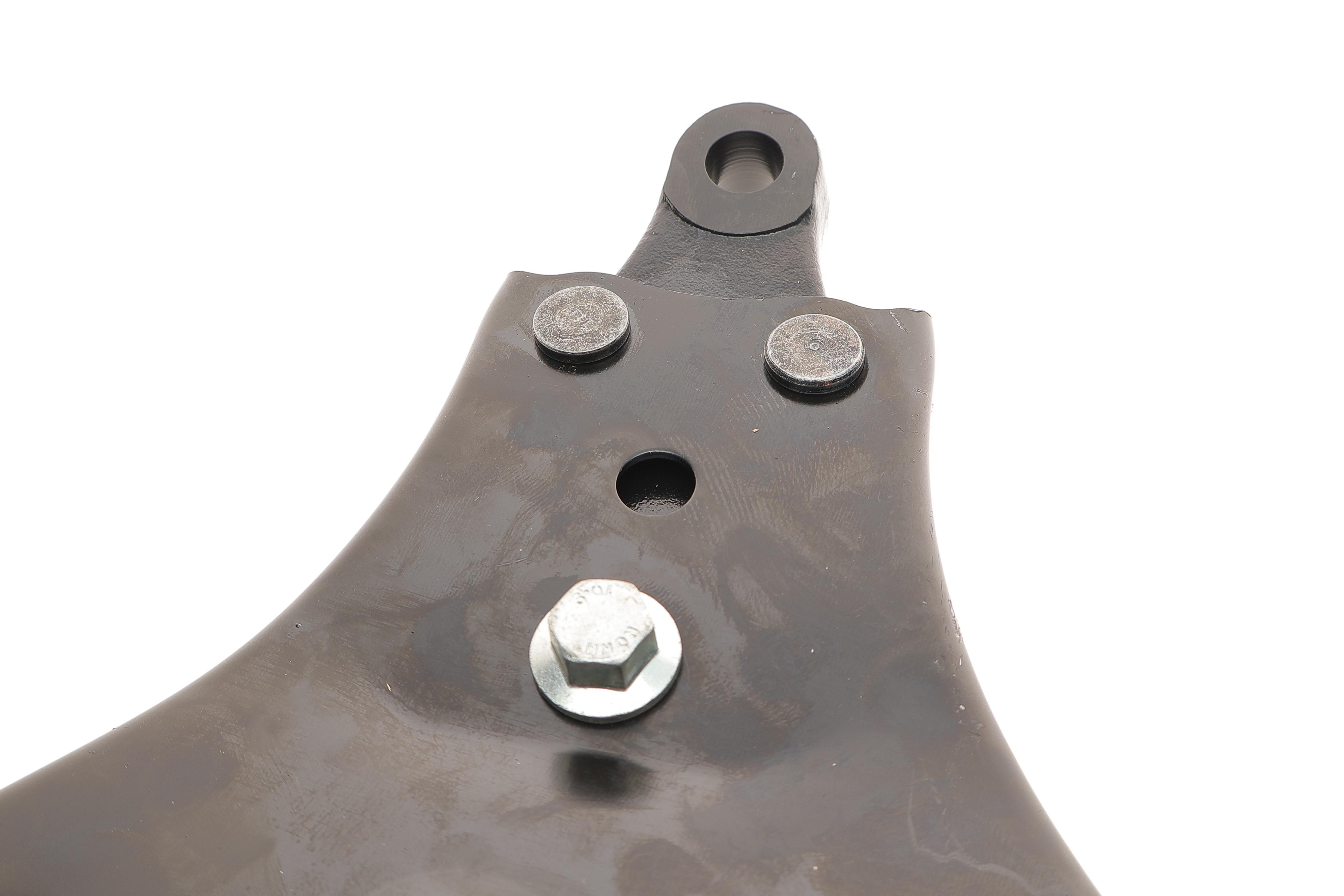 Важіль підвіски (передній/знизу) (L) Hyundai Tucson/Kia Sportage 04-